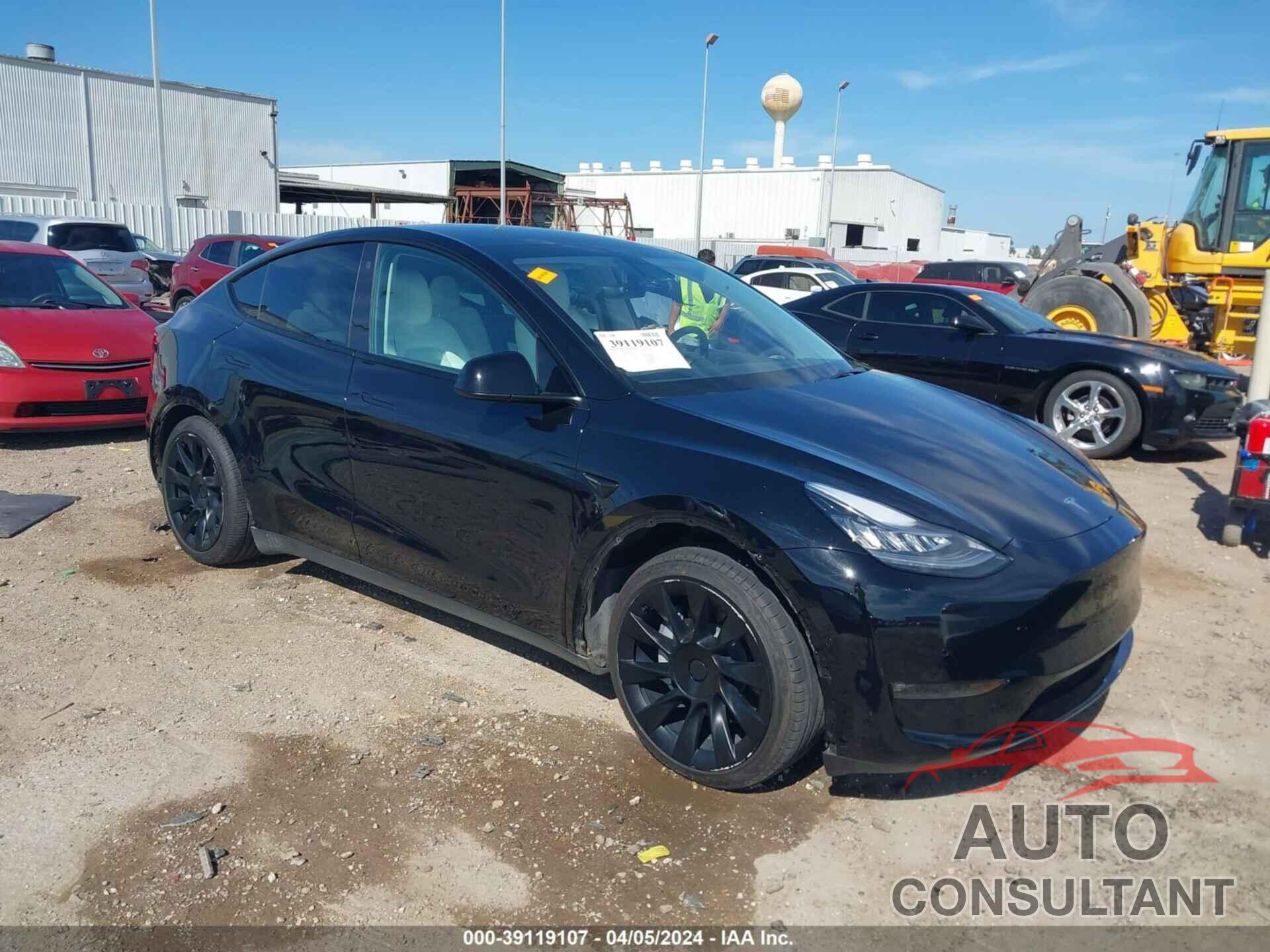 TESLA MODEL Y 2021 - 5YJYGAEE1MF134600