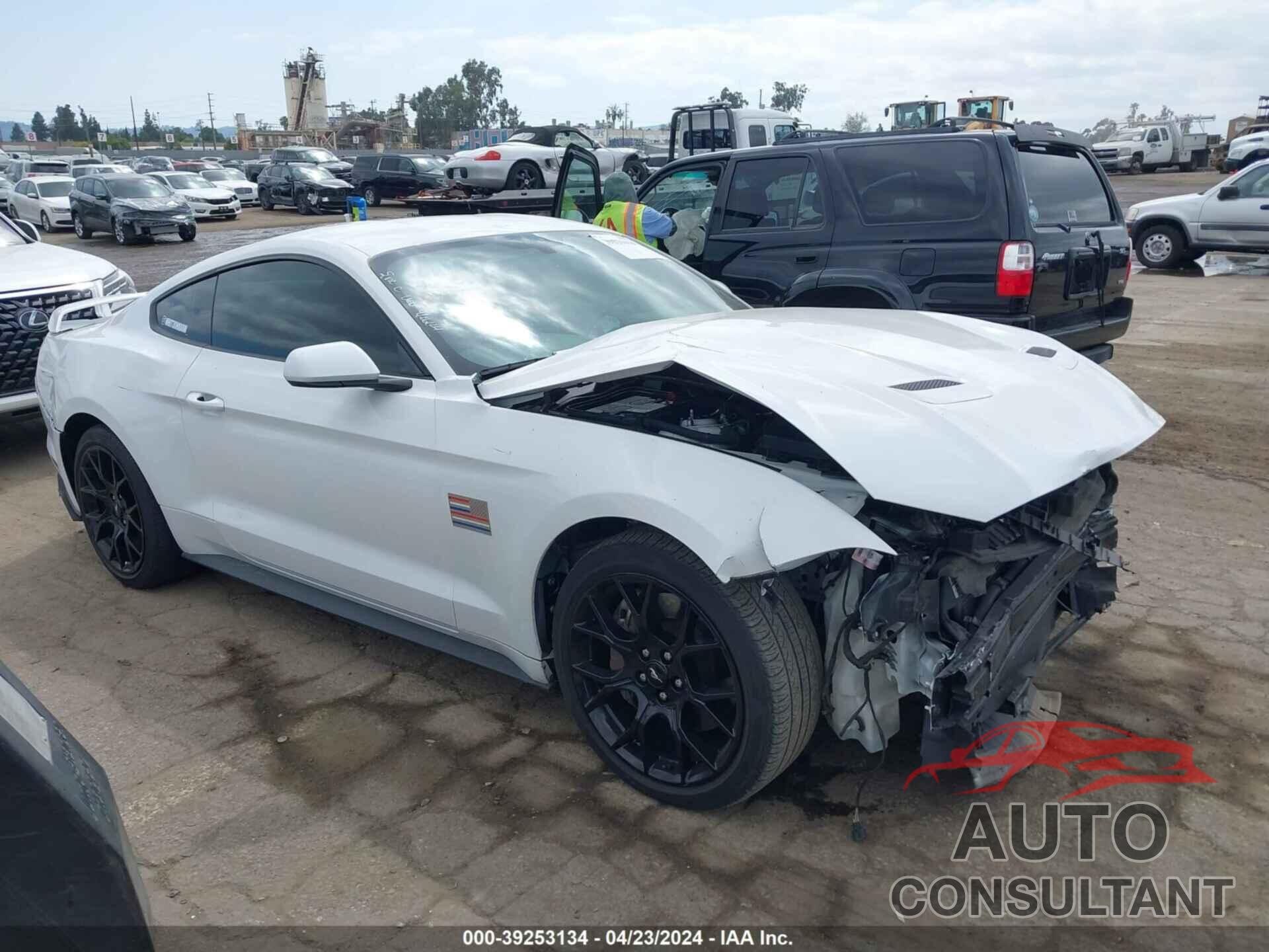 FORD MUSTANG 2019 - 1FA6P8TH4K5123429