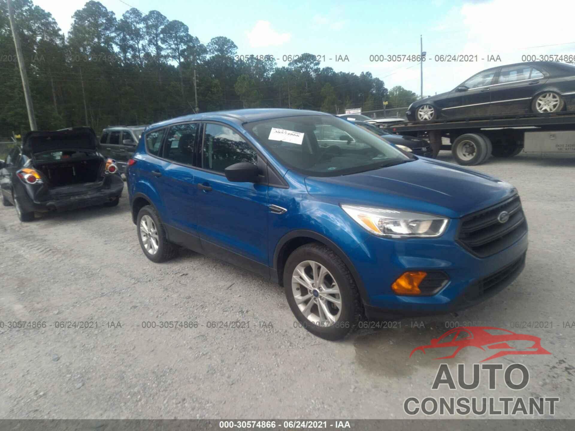 FORD ESCAPE 2017 - 1FMCU0F7XHUE01397