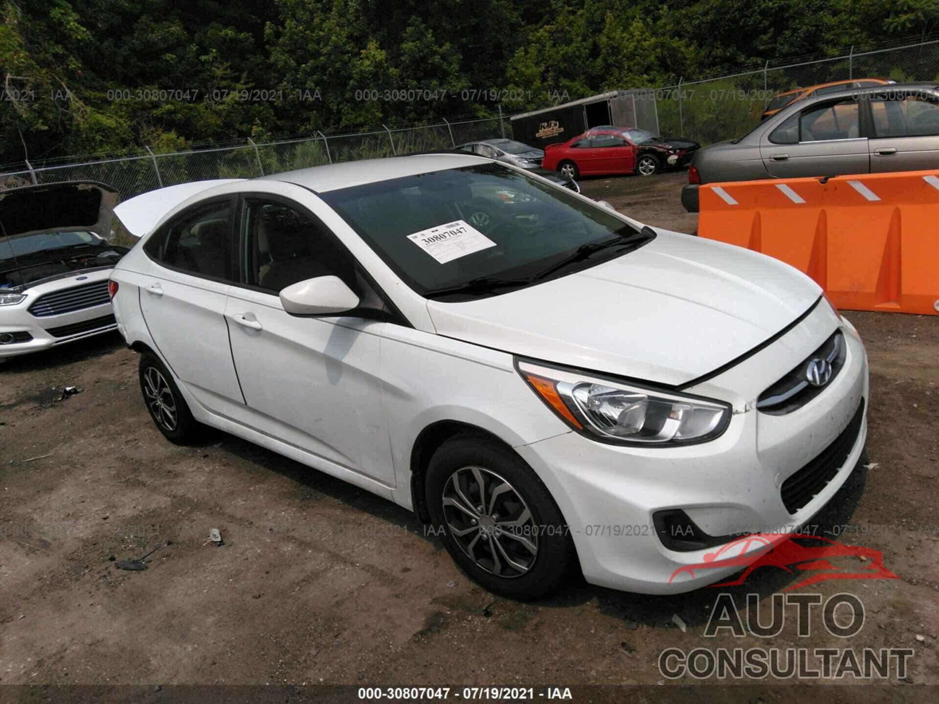 HYUNDAI ACCENT 2016 - KMHCT4AEXGU158799