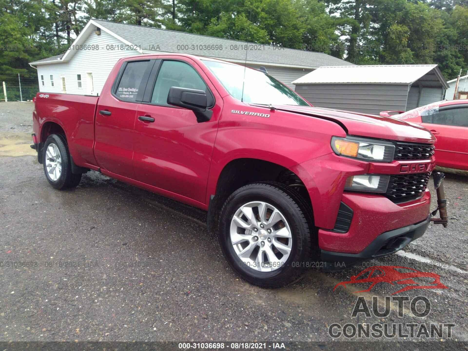 CHEVROLET SILVERADO 1500 2019 - 1GCRYBEF3KZ385528