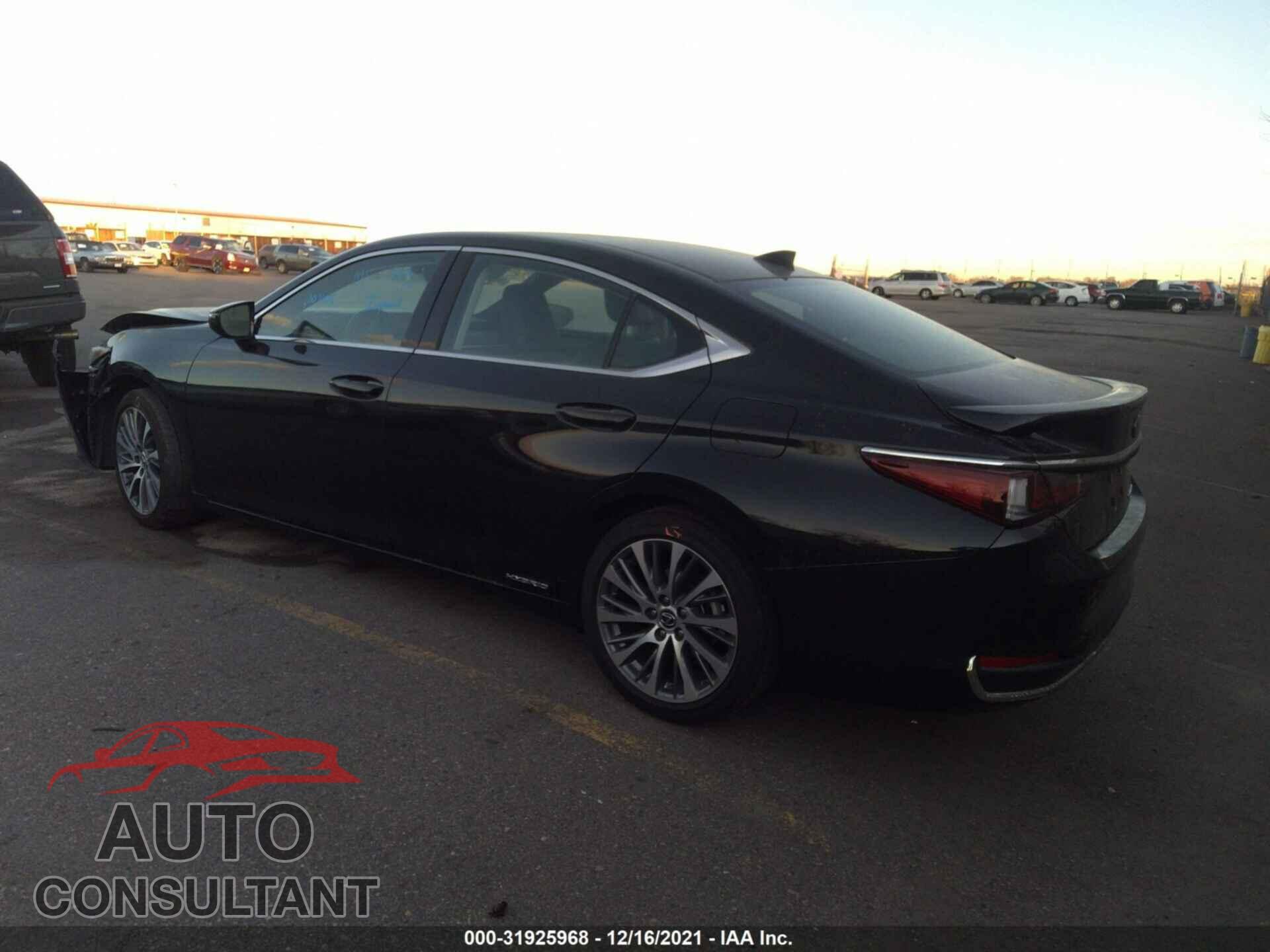 LEXUS ES 2021 - 58ADA1C19MU003586