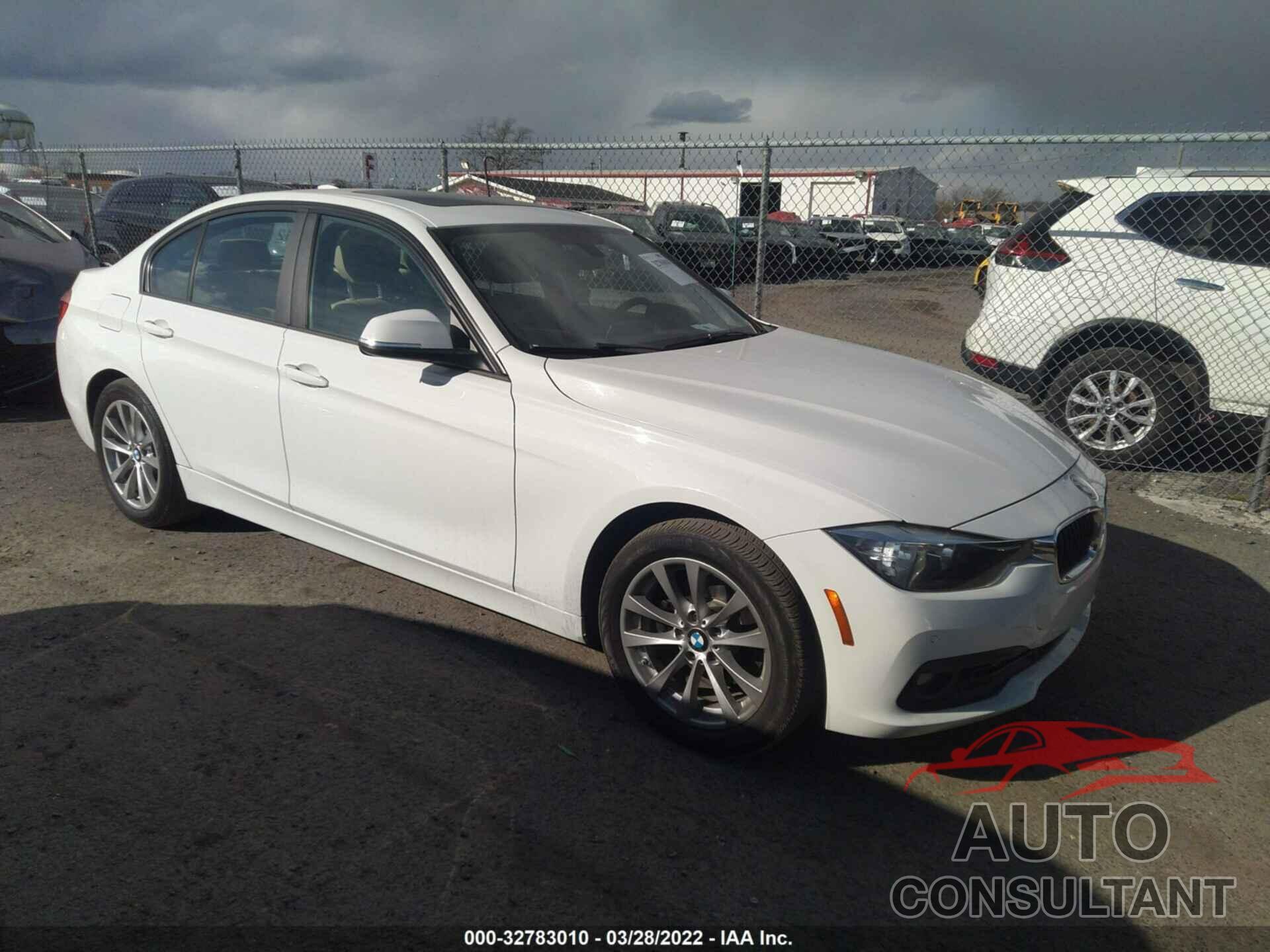 BMW 3 SERIES 2017 - WBA8E1G3XHNU15736
