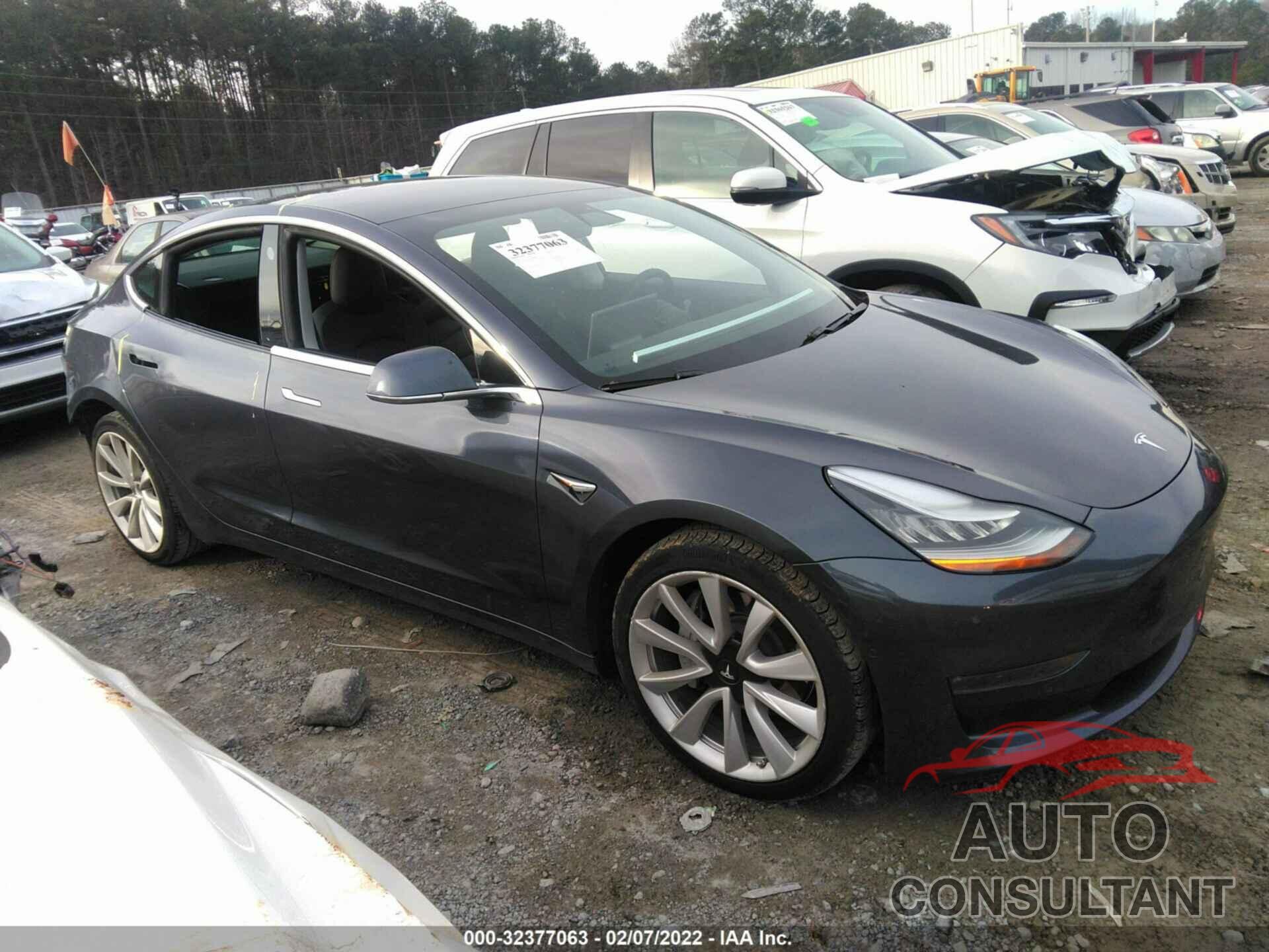 TESLA MODEL 3 2020 - 5YJ3E1EB2LF589900