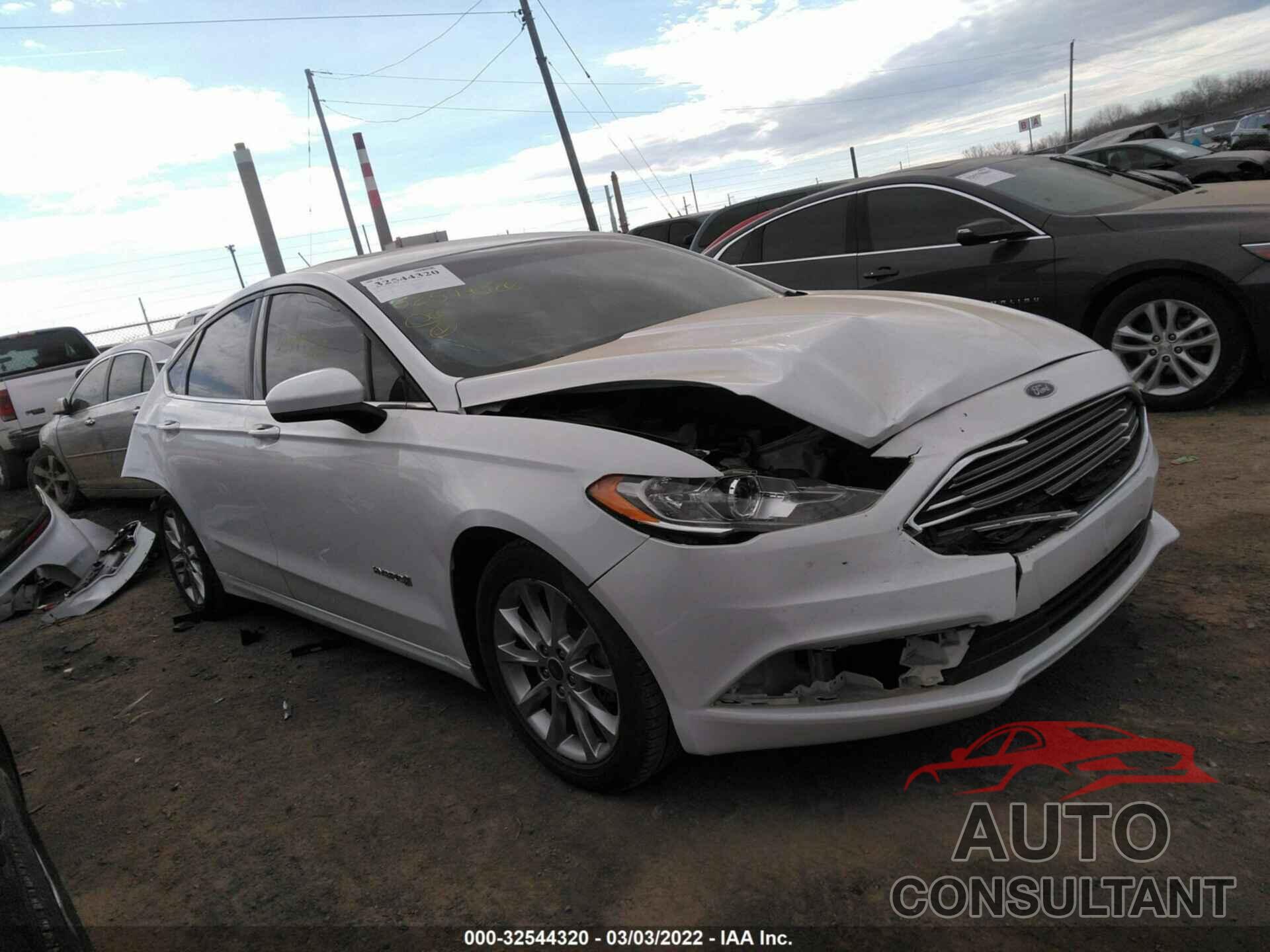 FORD FUSION 2017 - 3FA6P0LUXHR222518