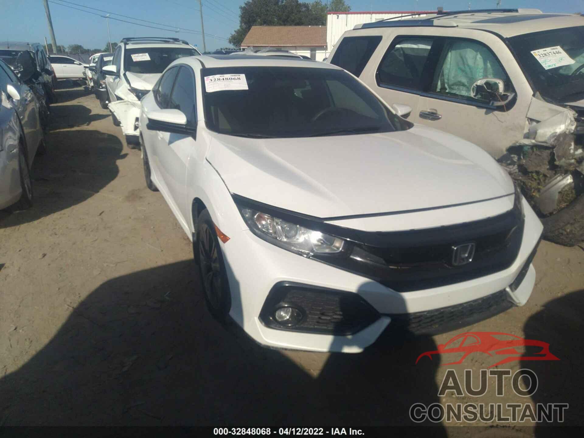 HONDA CIVIC HATCHBACK 2017 - SHHFK7H57HU220230