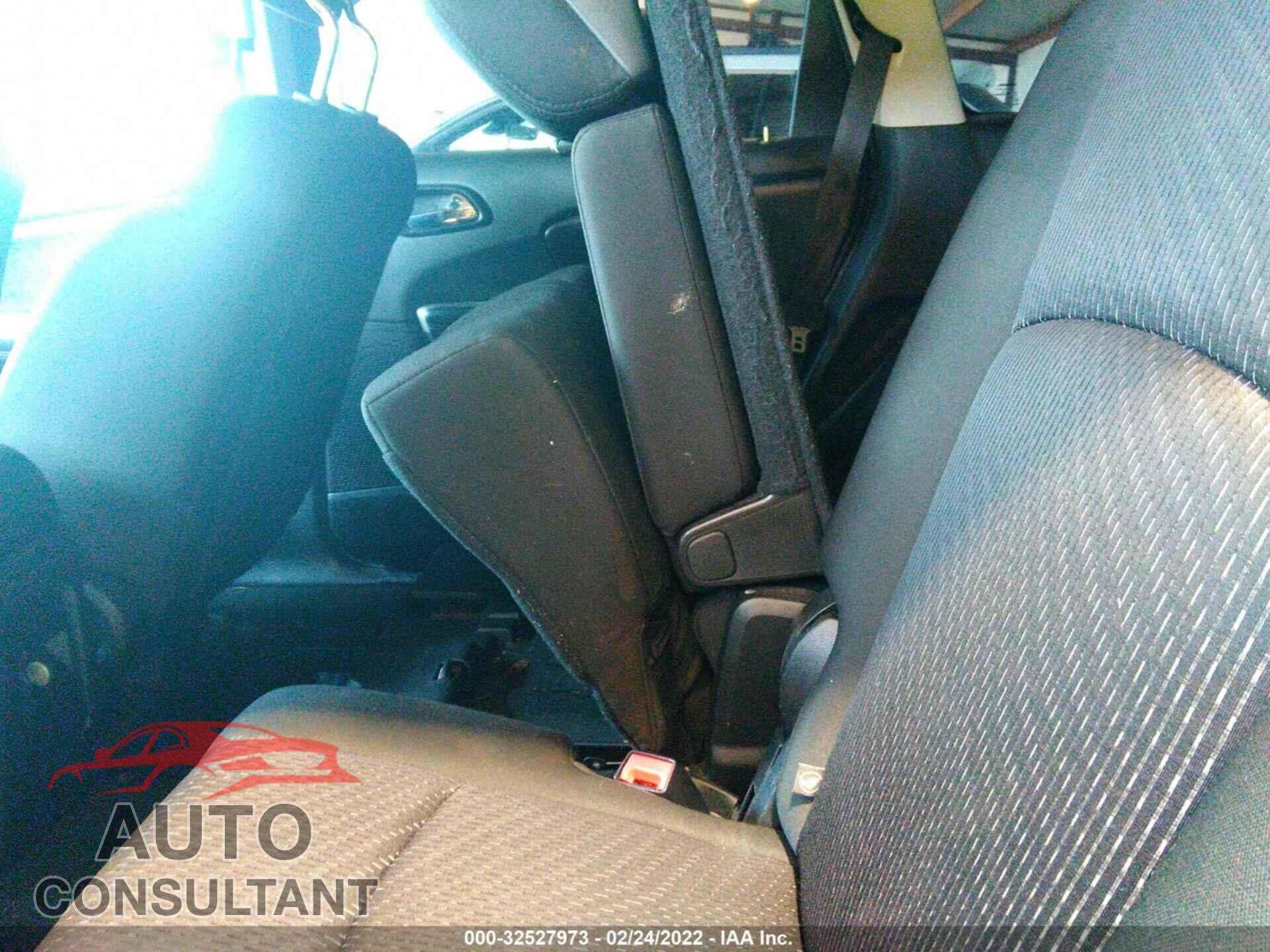 DODGE JOURNEY 2019 - 3C4PDCBB1KT845741