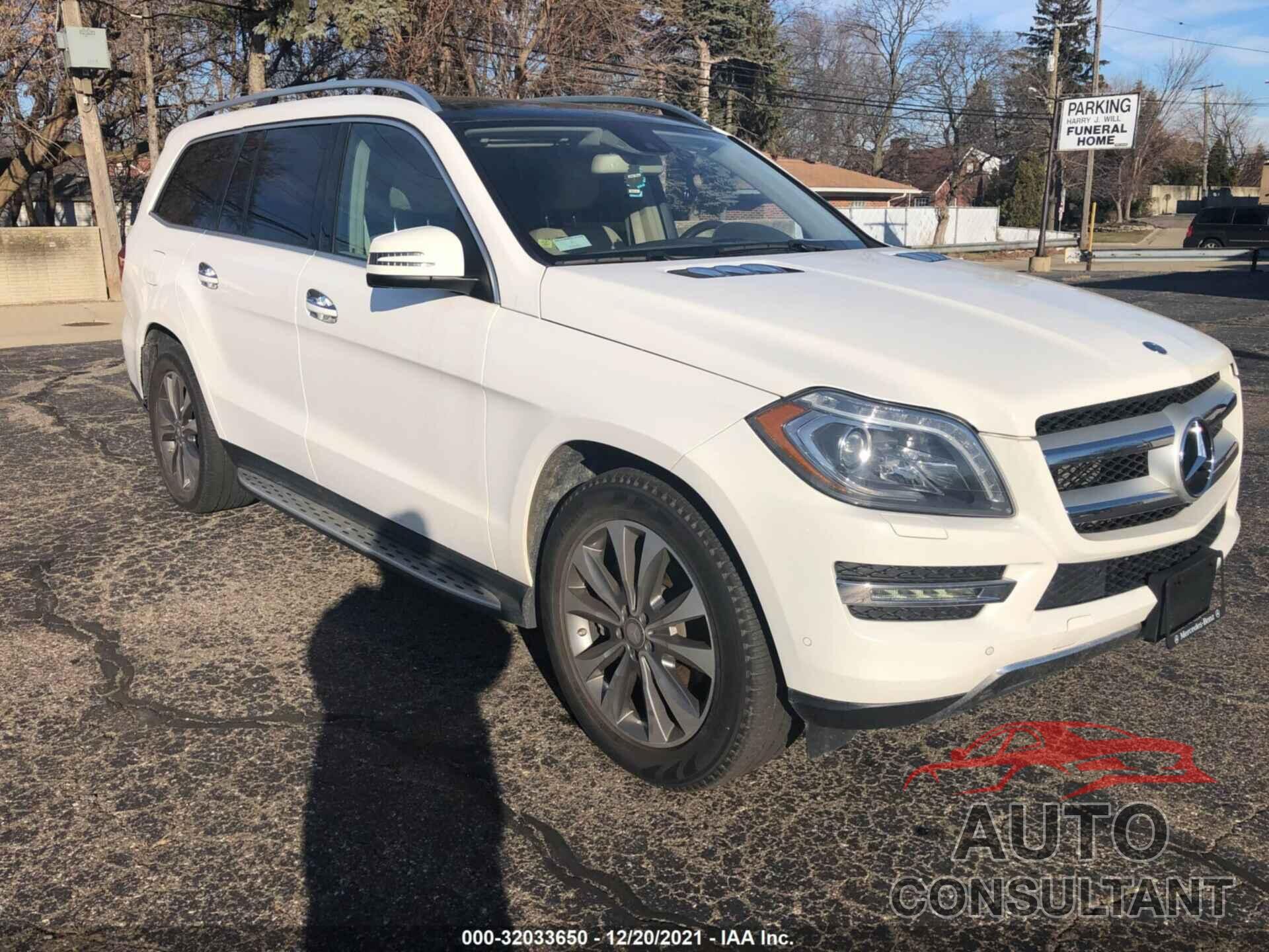 MERCEDES-BENZ GL 2016 - 4JGDF6EE0GA671076