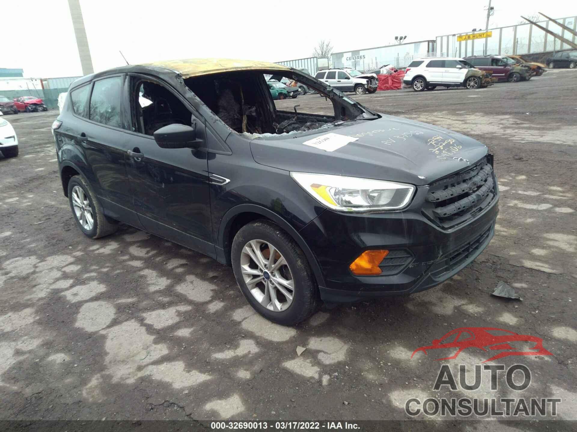 FORD ESCAPE 2017 - 1FMCU0F77HUD48206