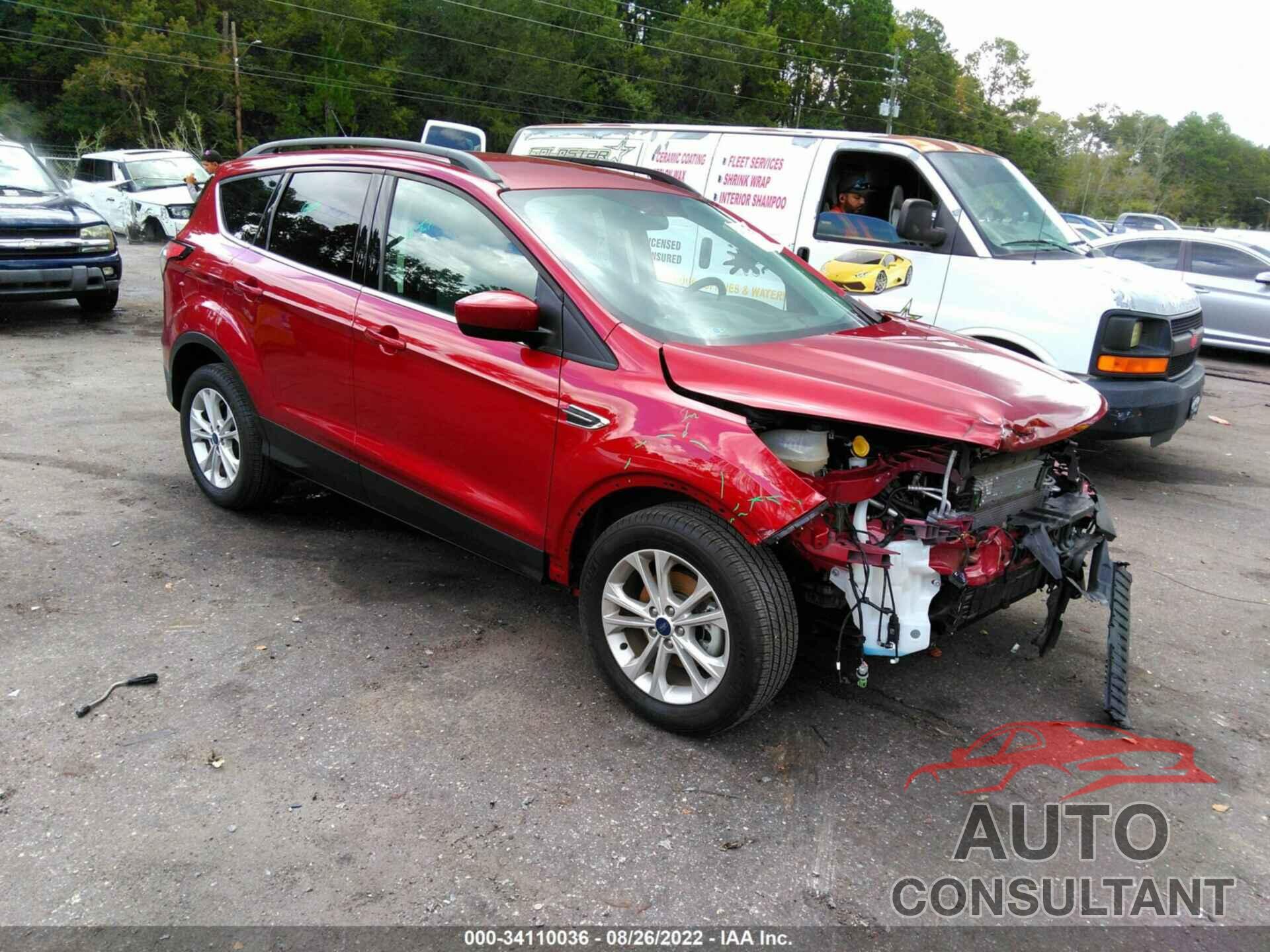 FORD ESCAPE 2017 - 1FMCU0GD6HUD26346