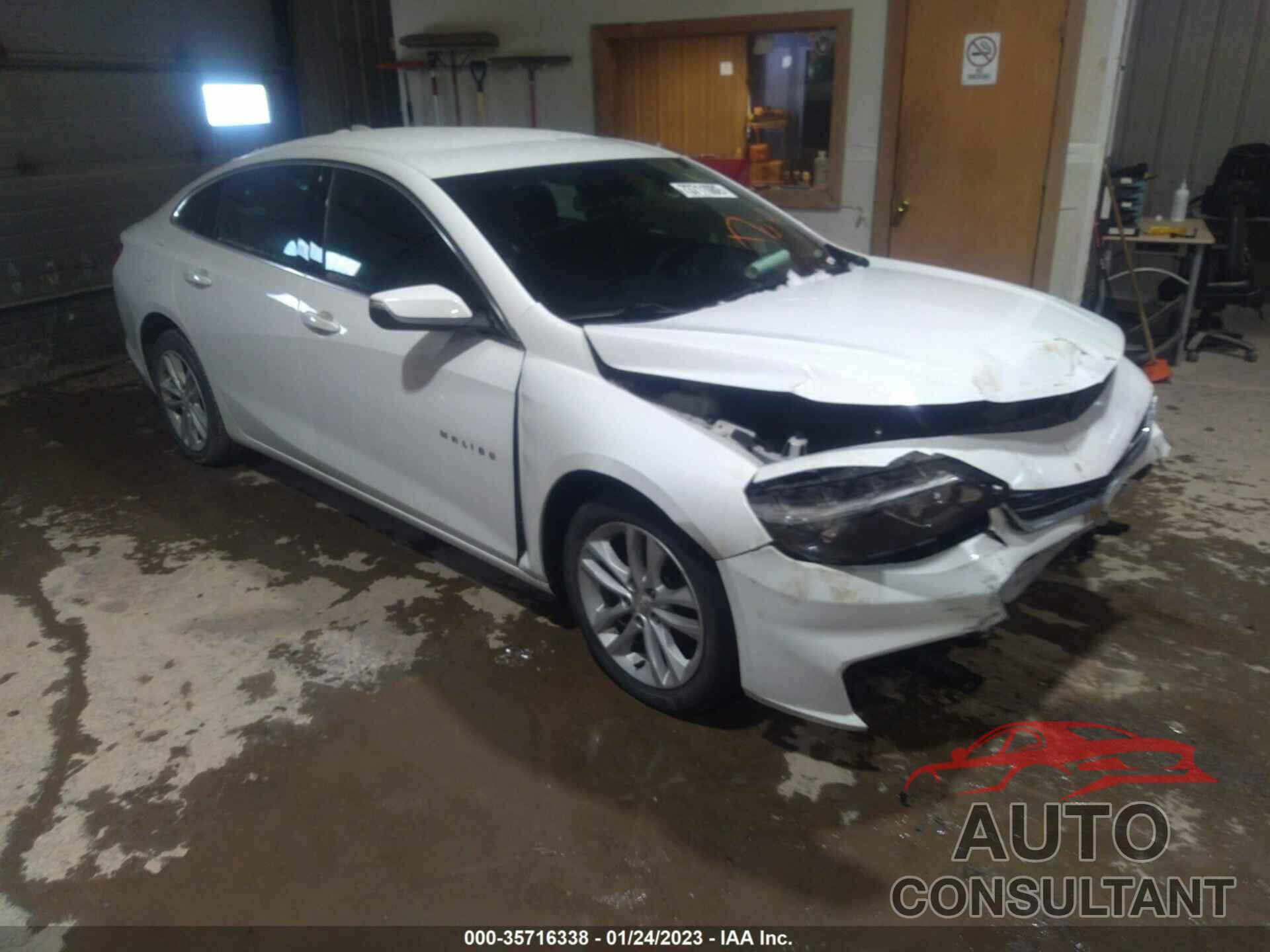 CHEVROLET MALIBU 2018 - 1G1ZD5ST8JF204827