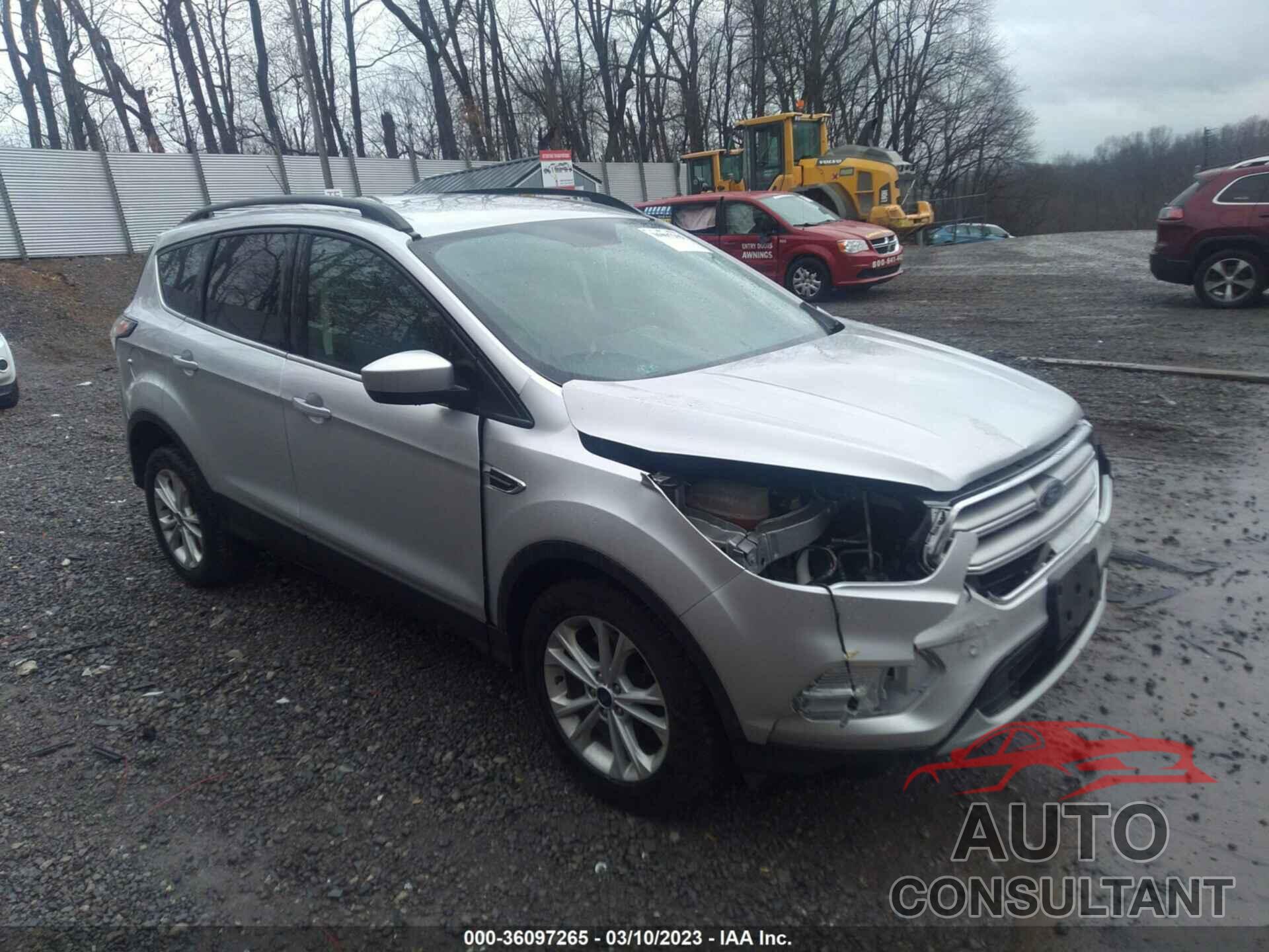 FORD ESCAPE 2017 - 1FMCU9G92HUB27567
