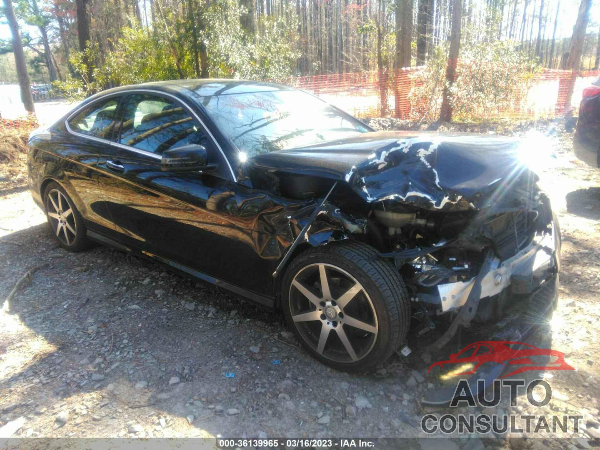 MERCEDES-BENZ C-CLASS 2015 - WDDGJ4HB4FG387523