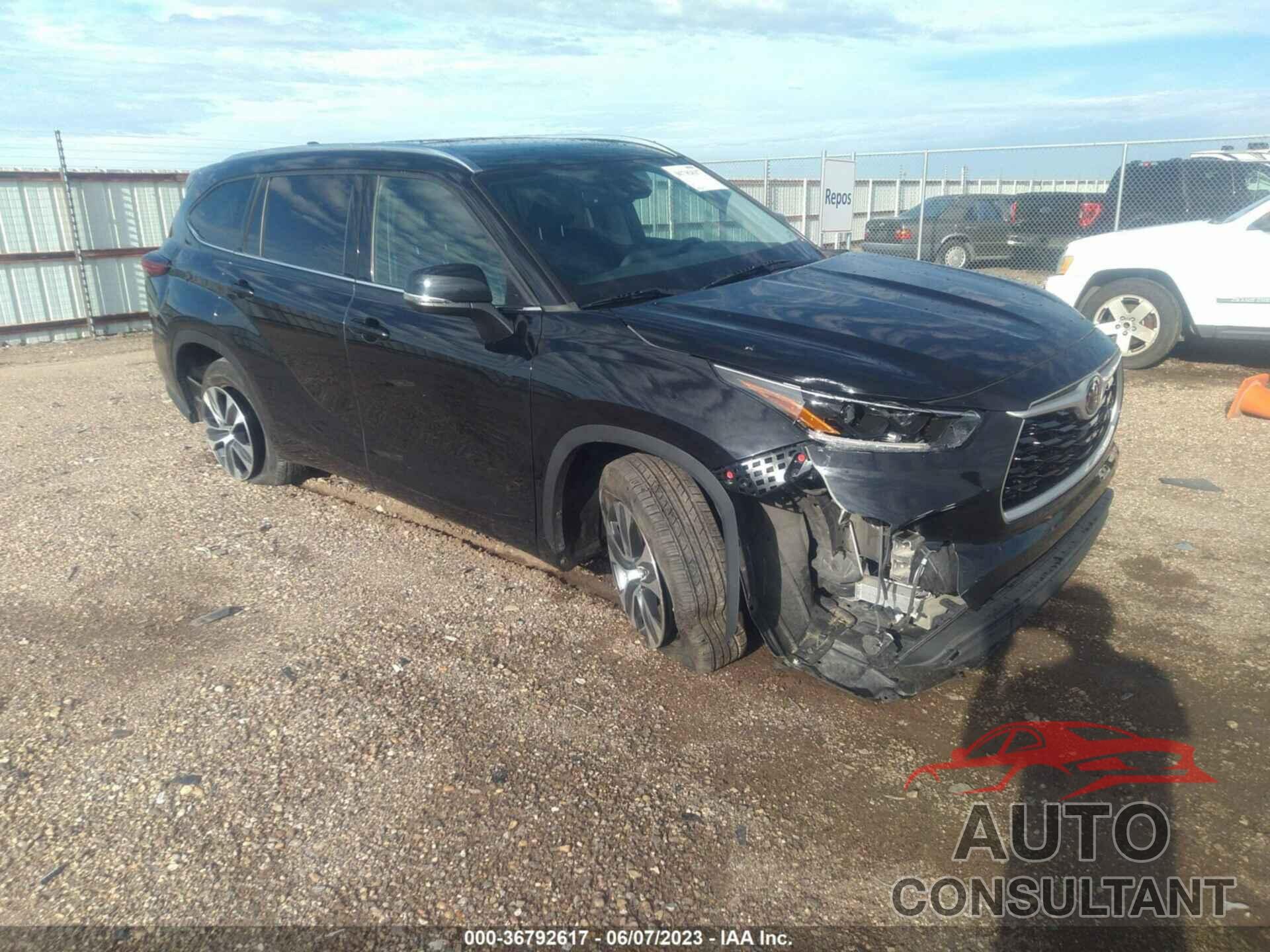 TOYOTA HIGHLANDER 2021 - 5TDGZRAH9MS520343