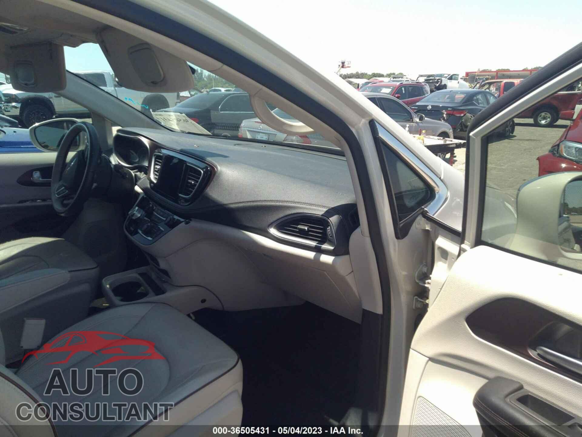 CHRYSLER PACIFICA 2017 - 2C4RC1GG1HR778641
