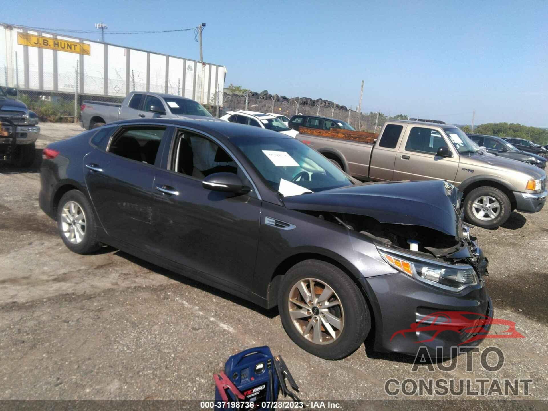 KIA OPTIMA 2018 - KNAGT4L32J5213732