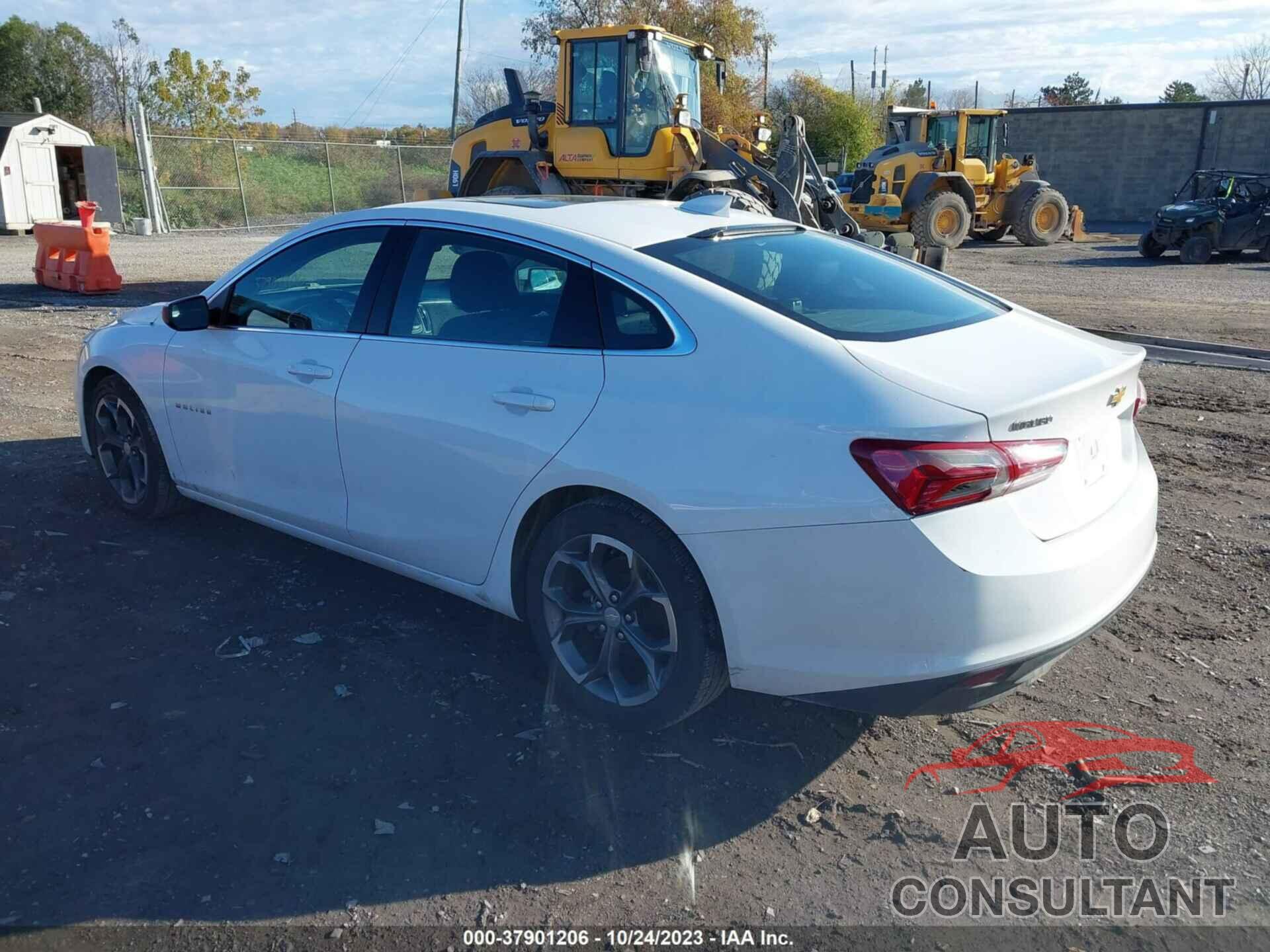 CHEVROLET MALIBU 2021 - 1G1ZD5ST7MF017406