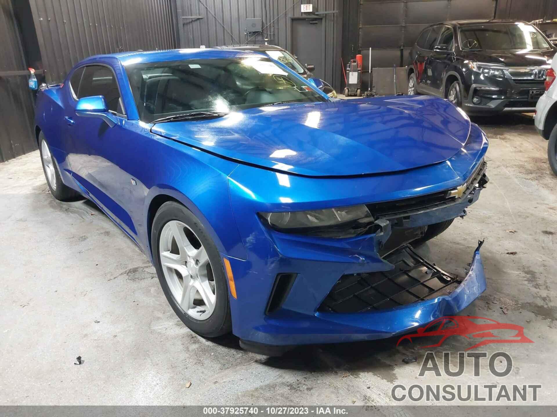 CHEVROLET CAMARO 2018 - 1G1FB1RX8J0107124