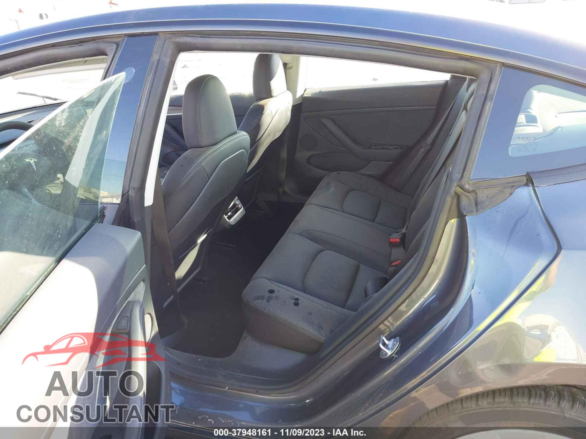 TESLA MODEL 3 2023 - 5YJ3E1EB3PF637801