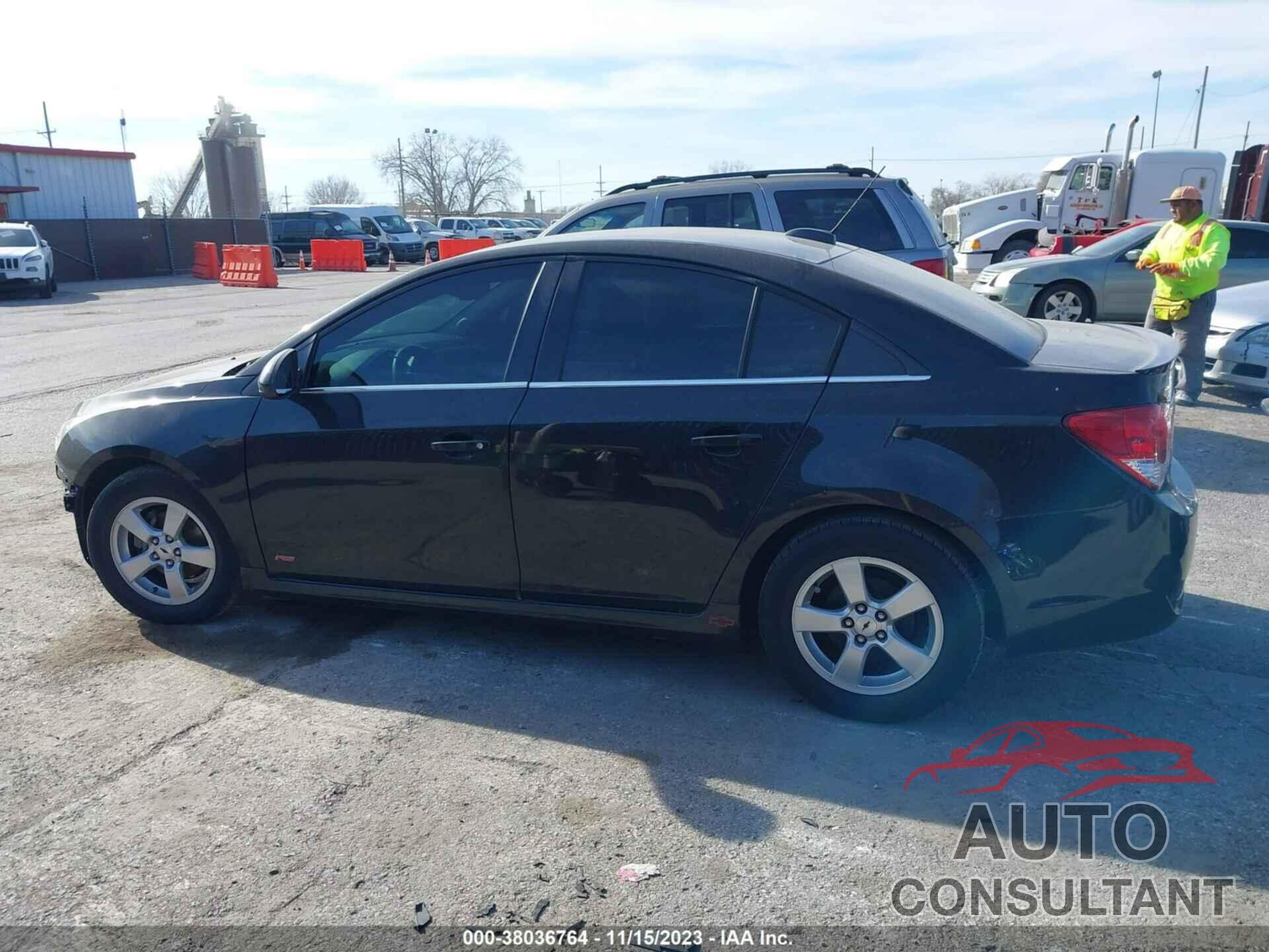 CHEVROLET CRUZE LIMITED 2016 - 1G1PE5SB9G7144667