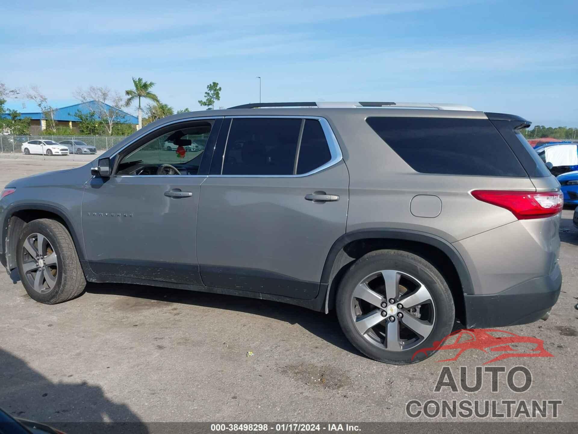 CHEVROLET TRAVERSE 2018 - 1GNERHKW4JJ270573