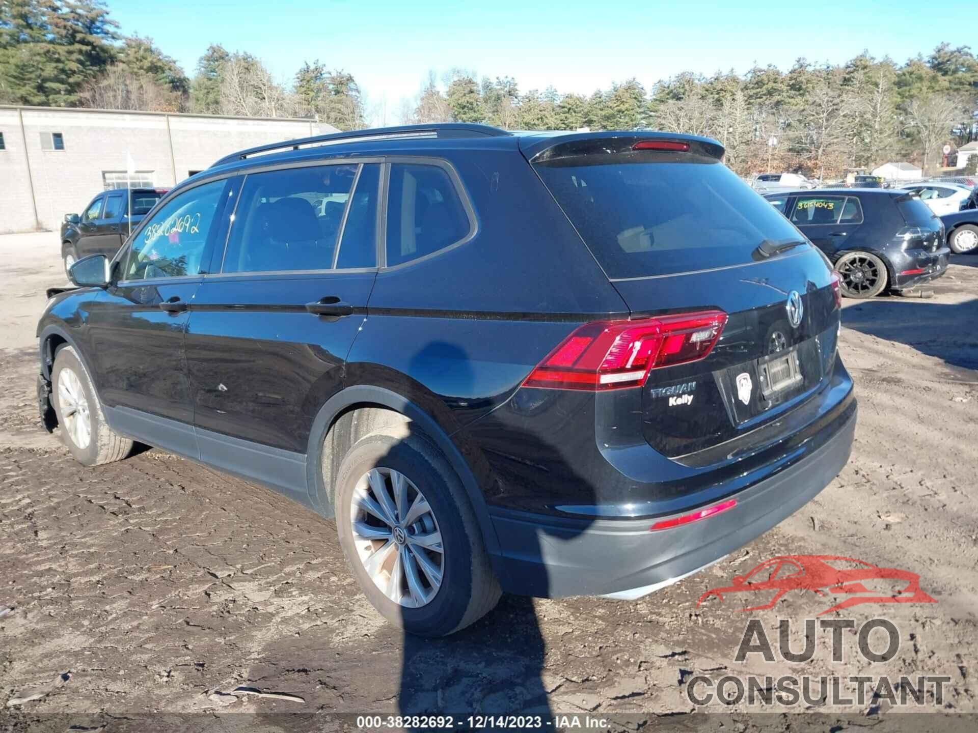 VOLKSWAGEN TIGUAN 2018 - 3VV0B7AX2JM120638