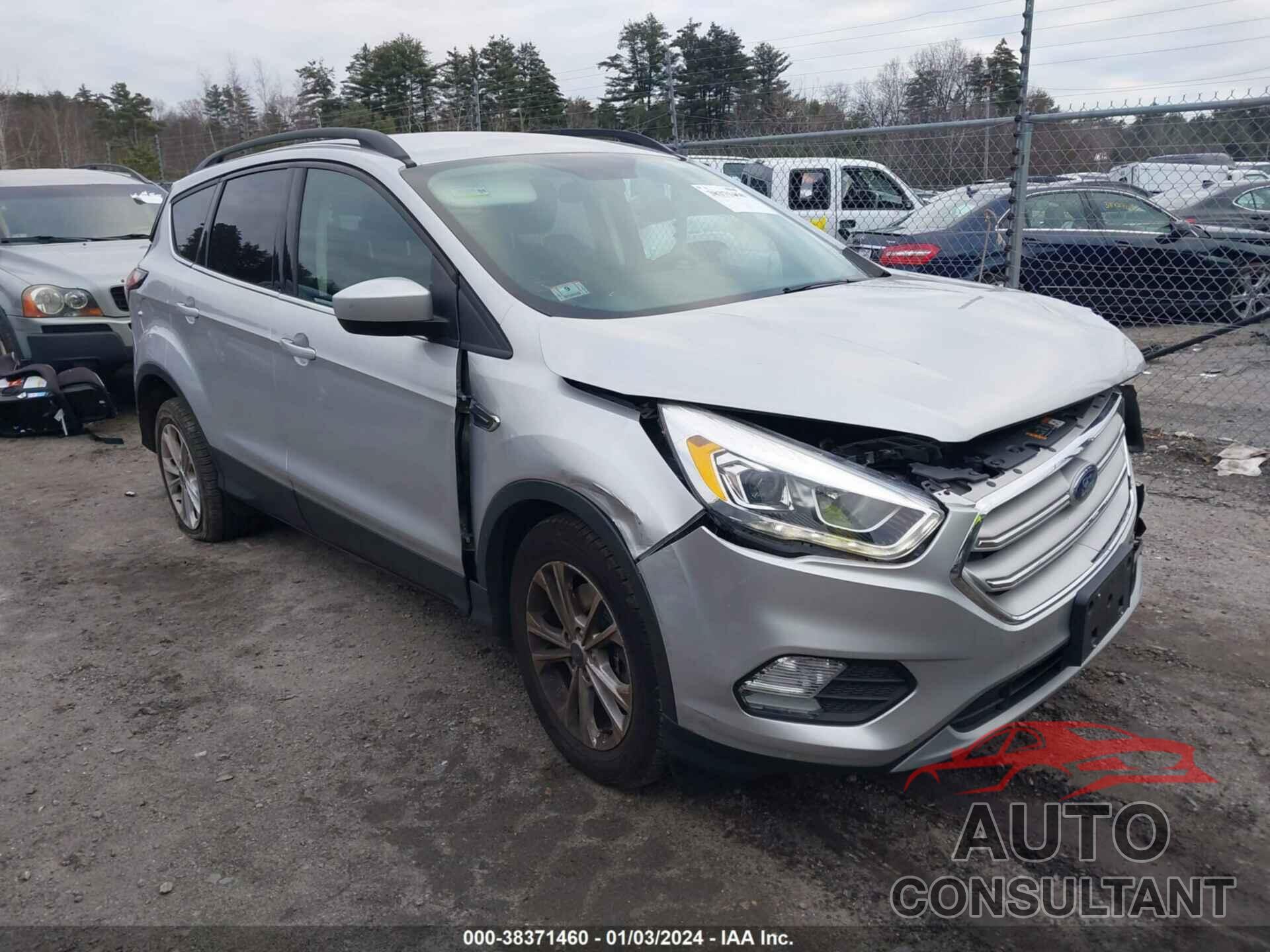 FORD ESCAPE 2018 - 1FMCU9HD7JUB66129