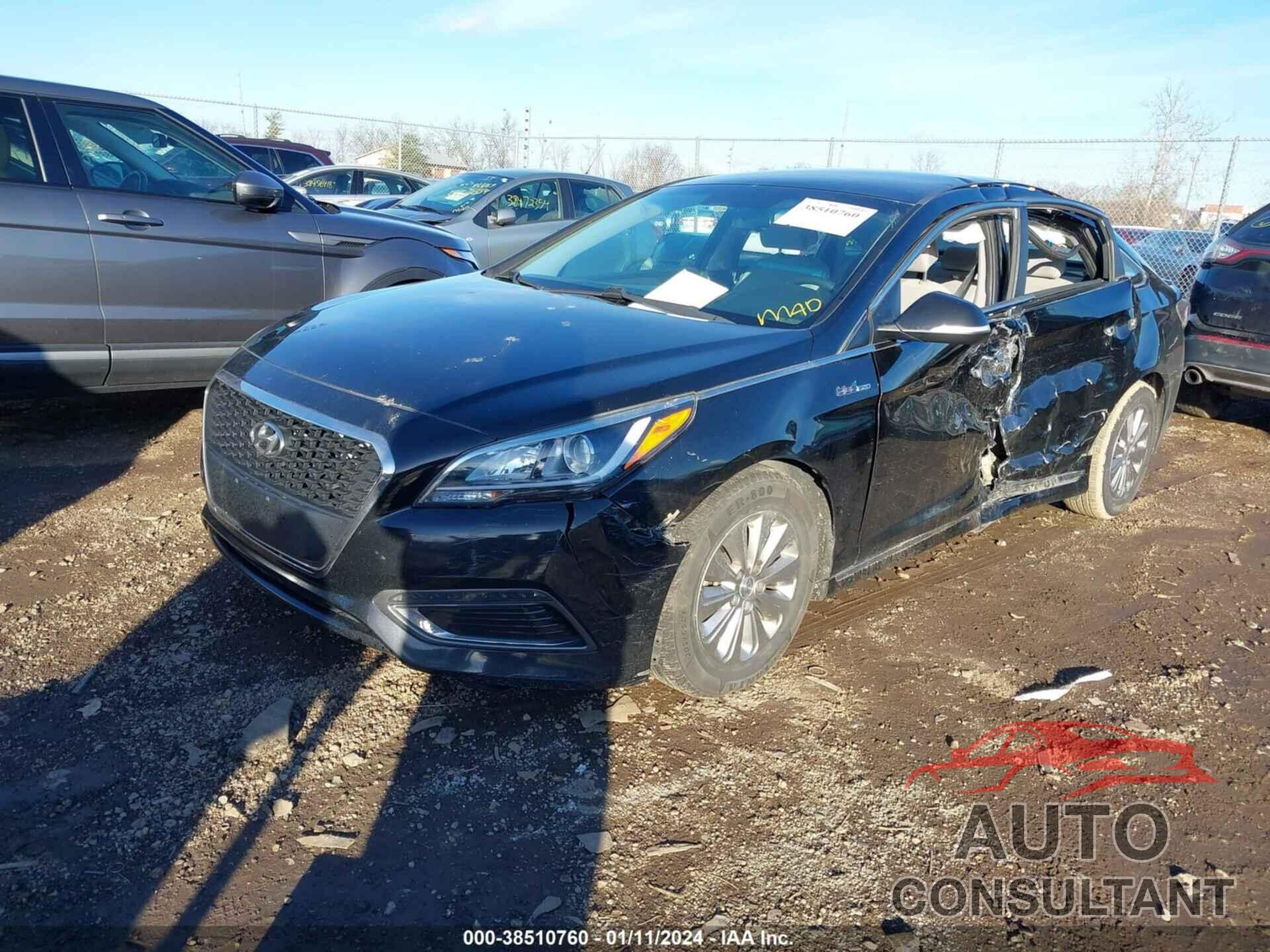 HYUNDAI SONATA HYBRID 2017 - KMHE24L18HA060377