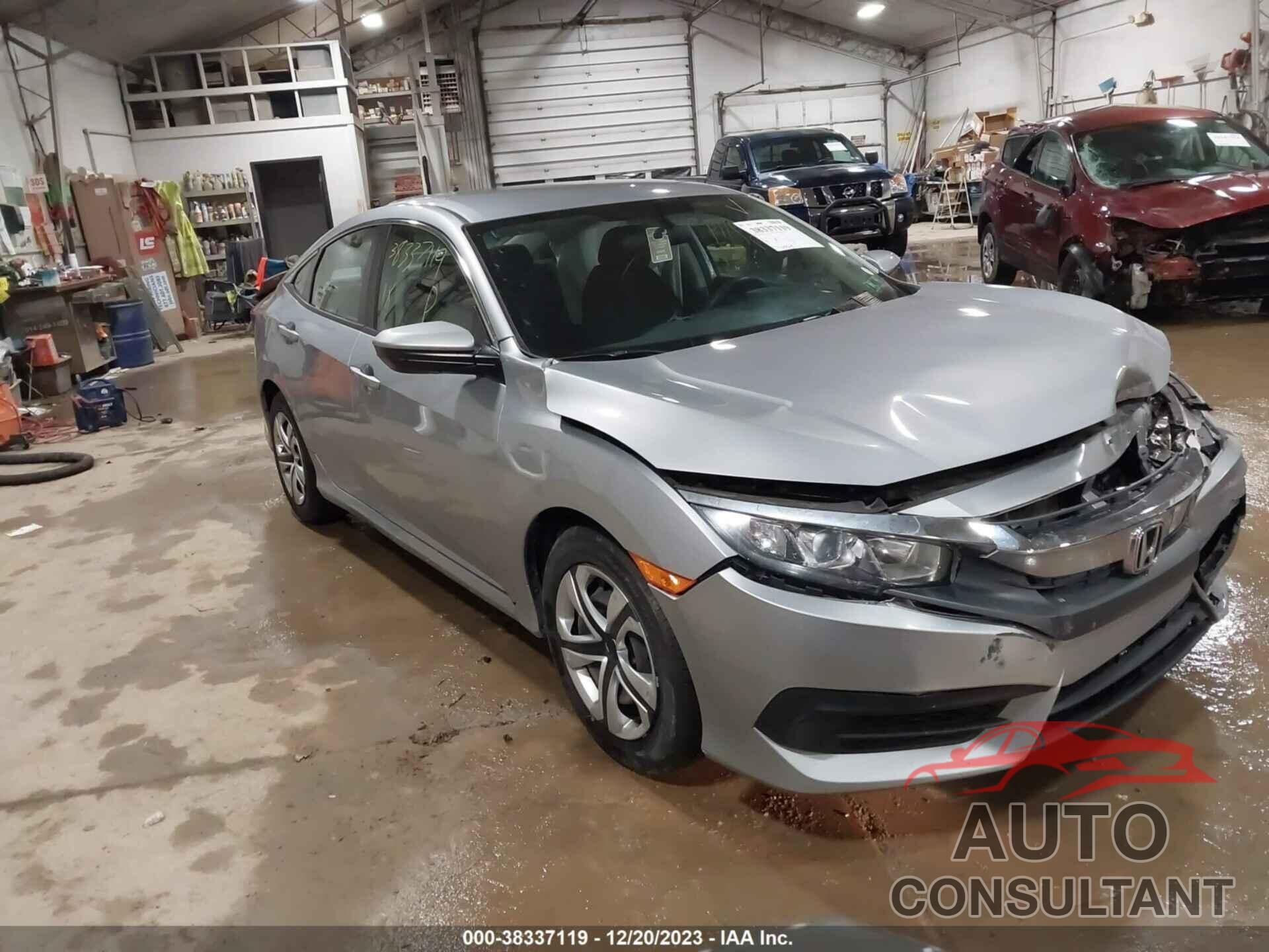 HONDA CIVIC 2018 - 2HGFC2F54JH593893