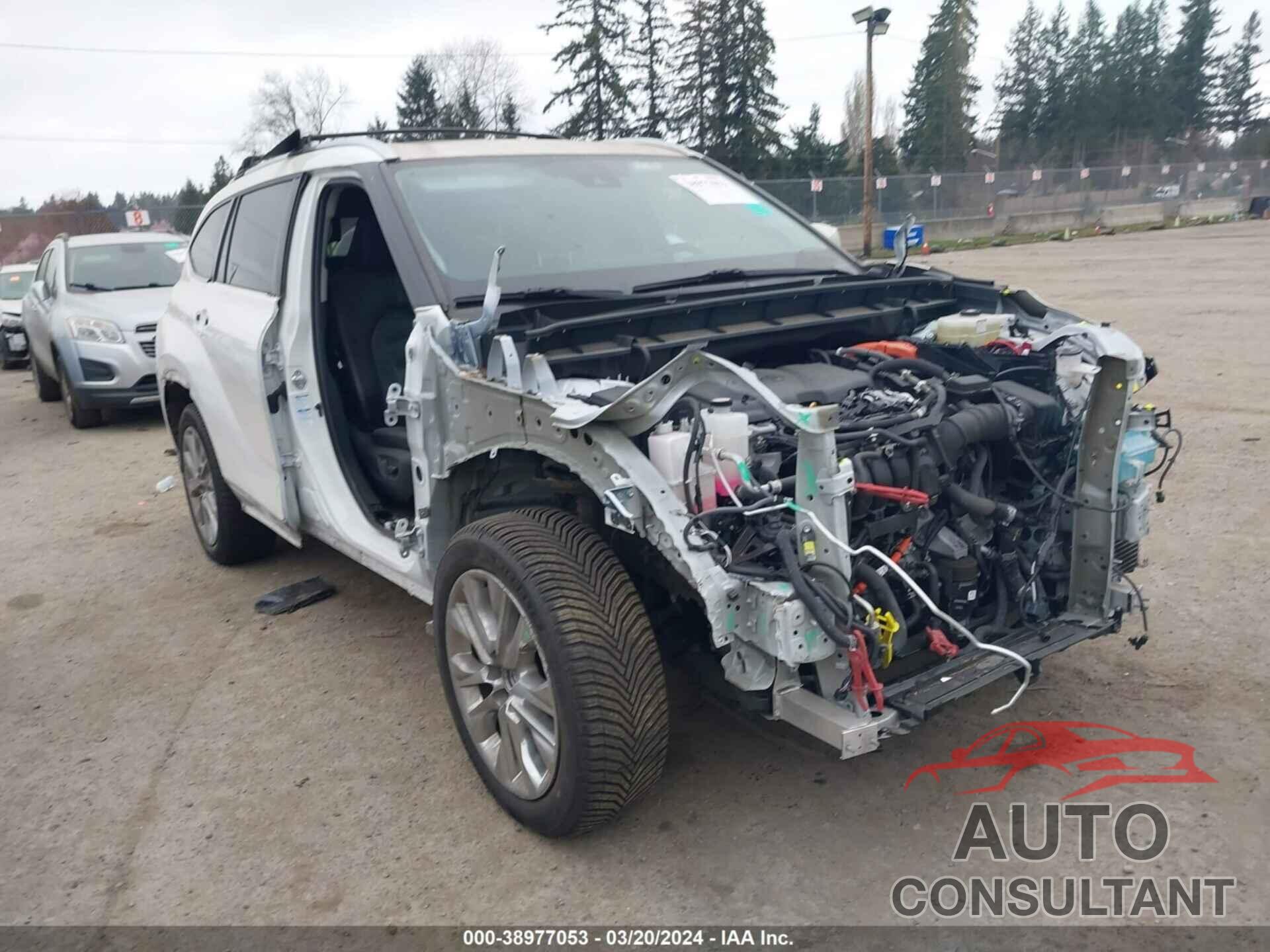 TOYOTA HIGHLANDER 2021 - 5TDDBRCH9MS520413