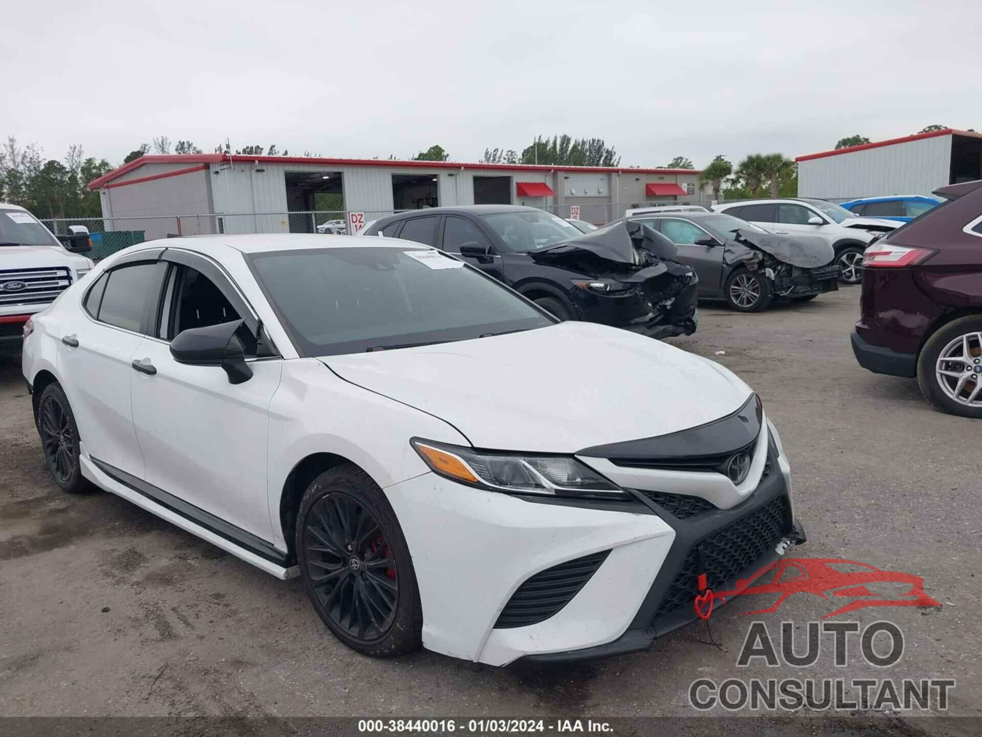 TOYOTA CAMRY 2020 - 4T1G11AK7LU971118