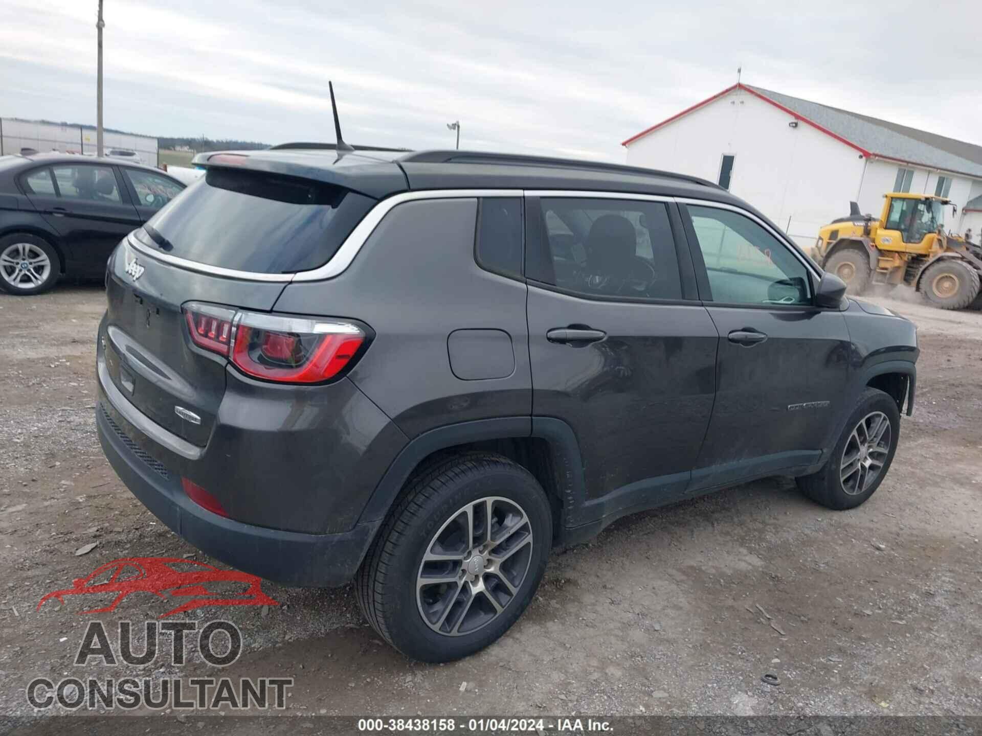 JEEP COMPASS 2018 - 3C4NJDBB4JT230623