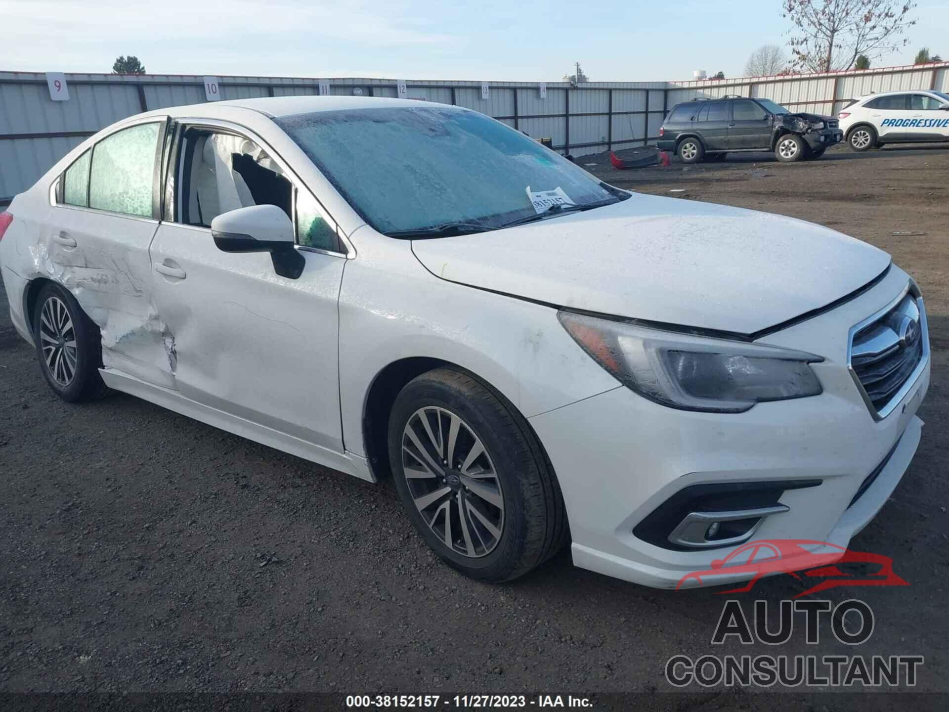 SUBARU LEGACY 2019 - 4S3BNAF60K3038969