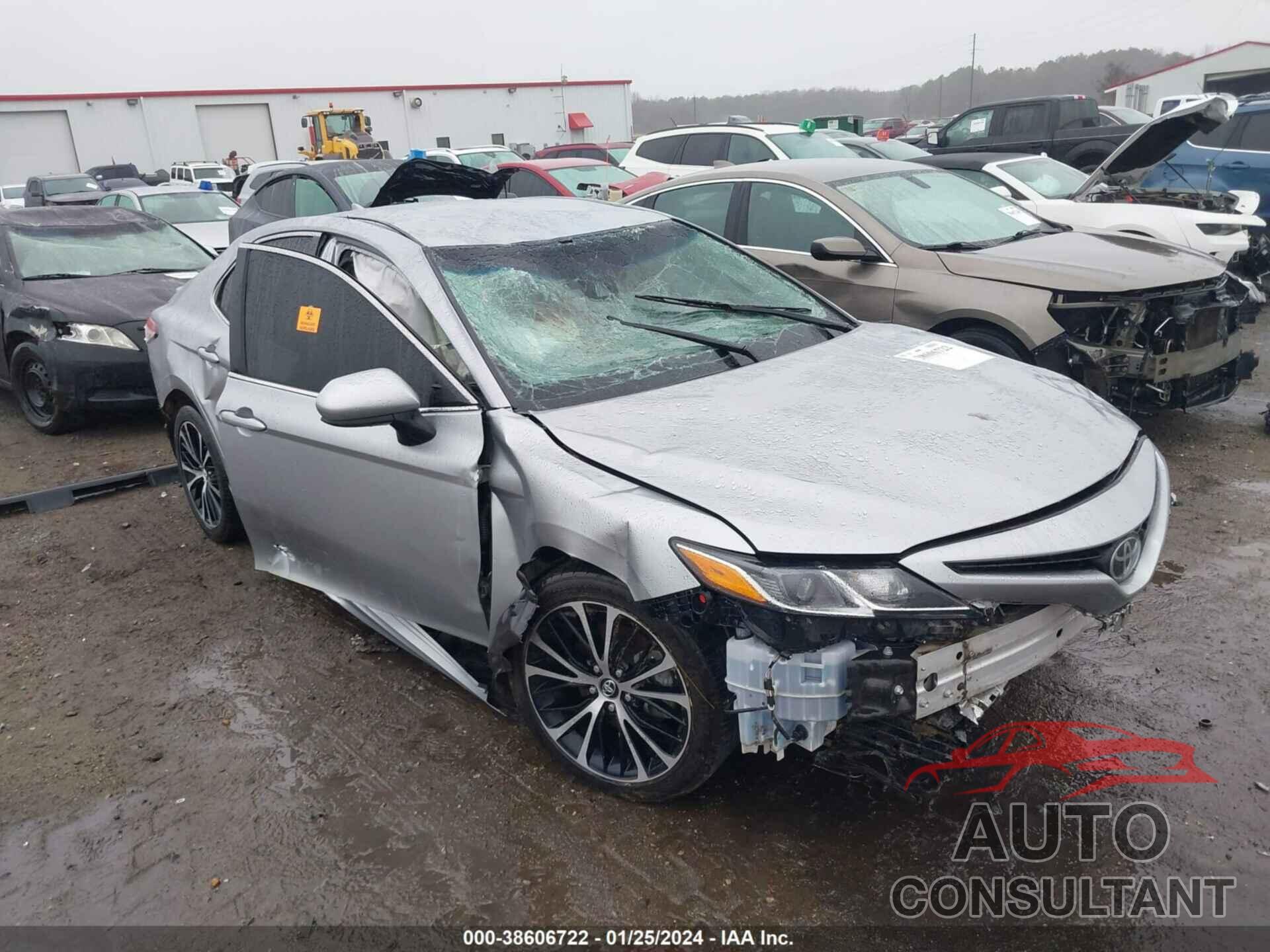 TOYOTA CAMRY 2020 - 4T1G11AK9LU944065