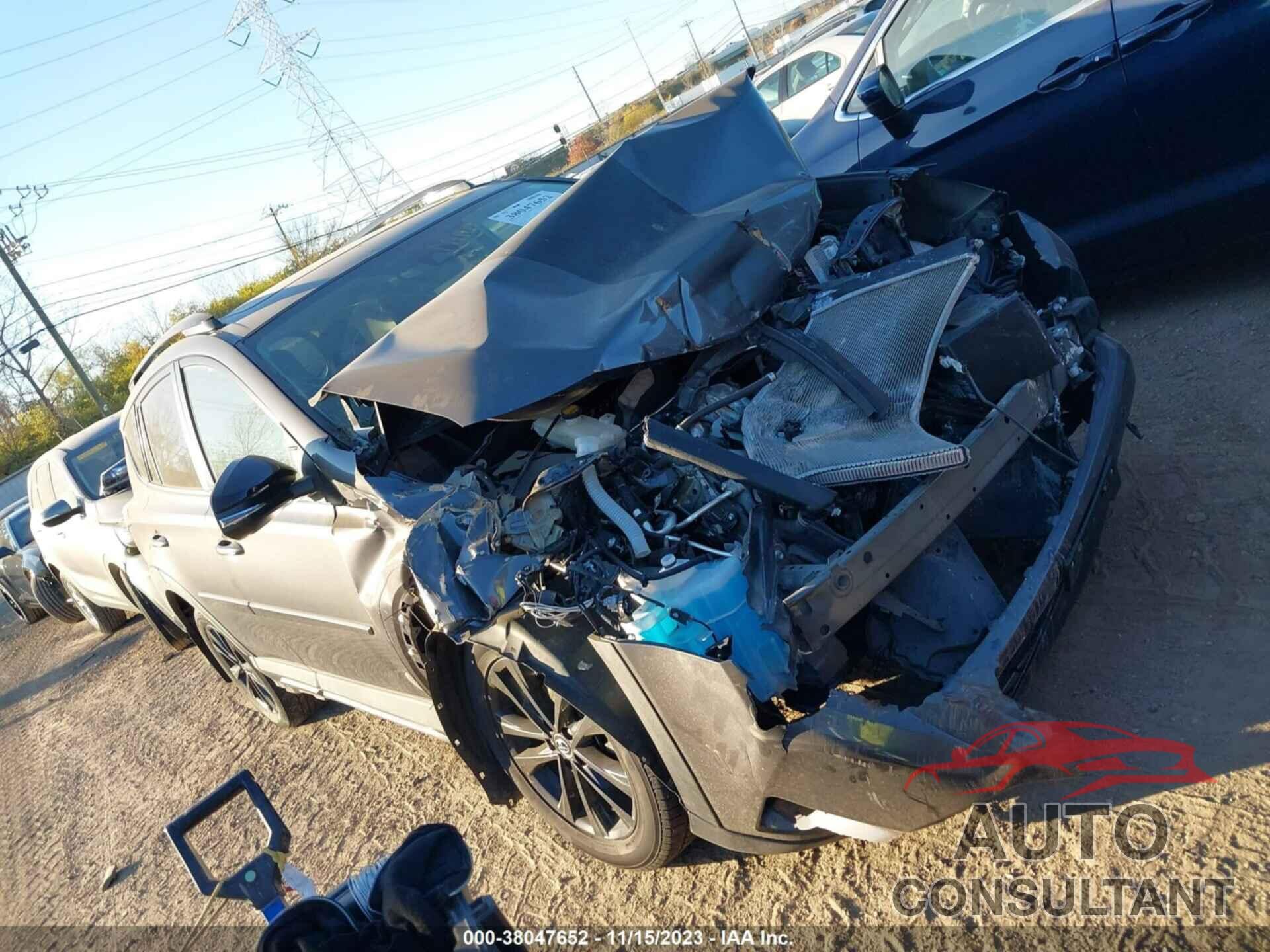 TOYOTA RAV4 2018 - 2T3RFREV6JW729566