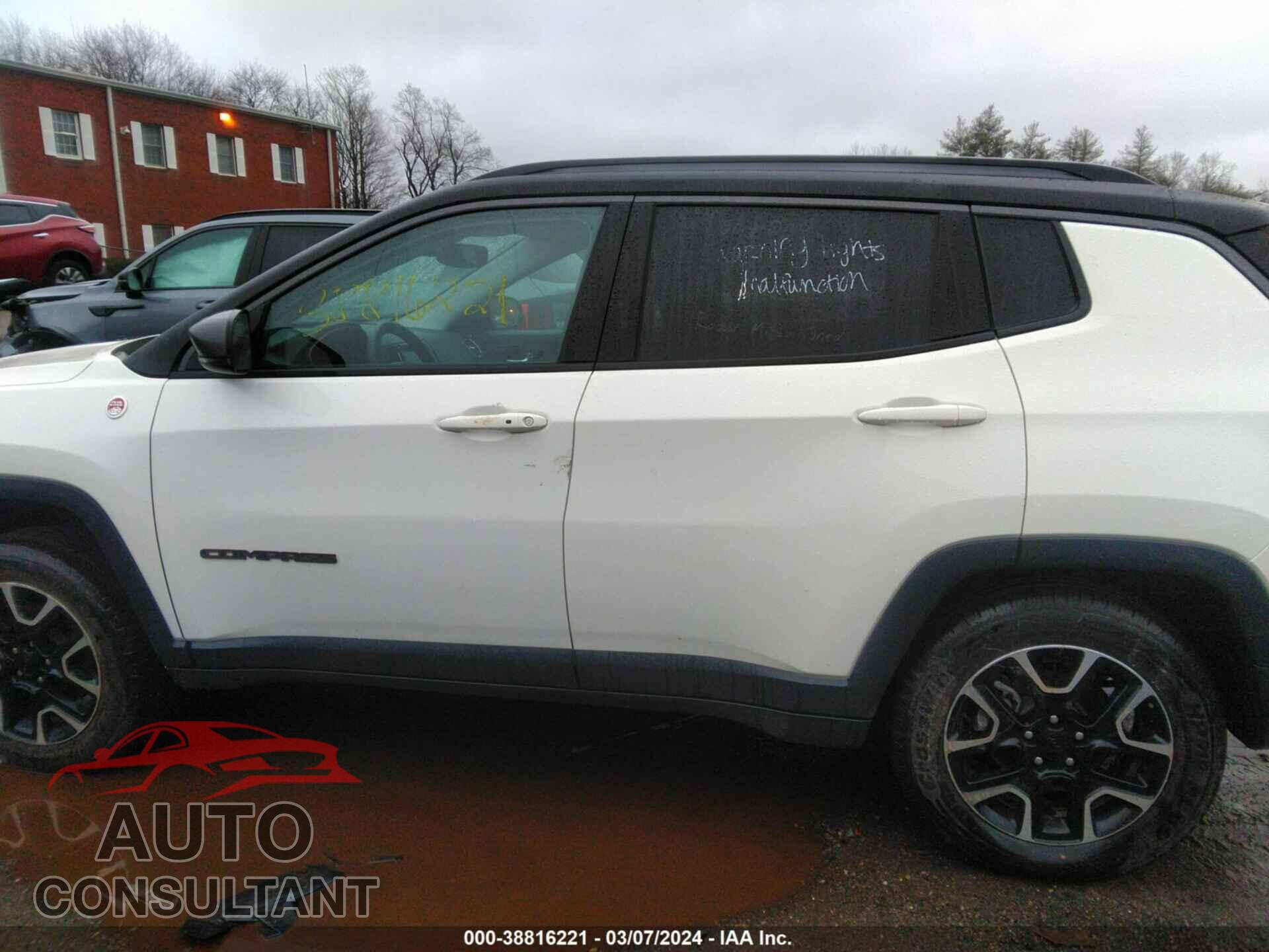 JEEP COMPASS 2021 - 3C4NJDDB3MT590046