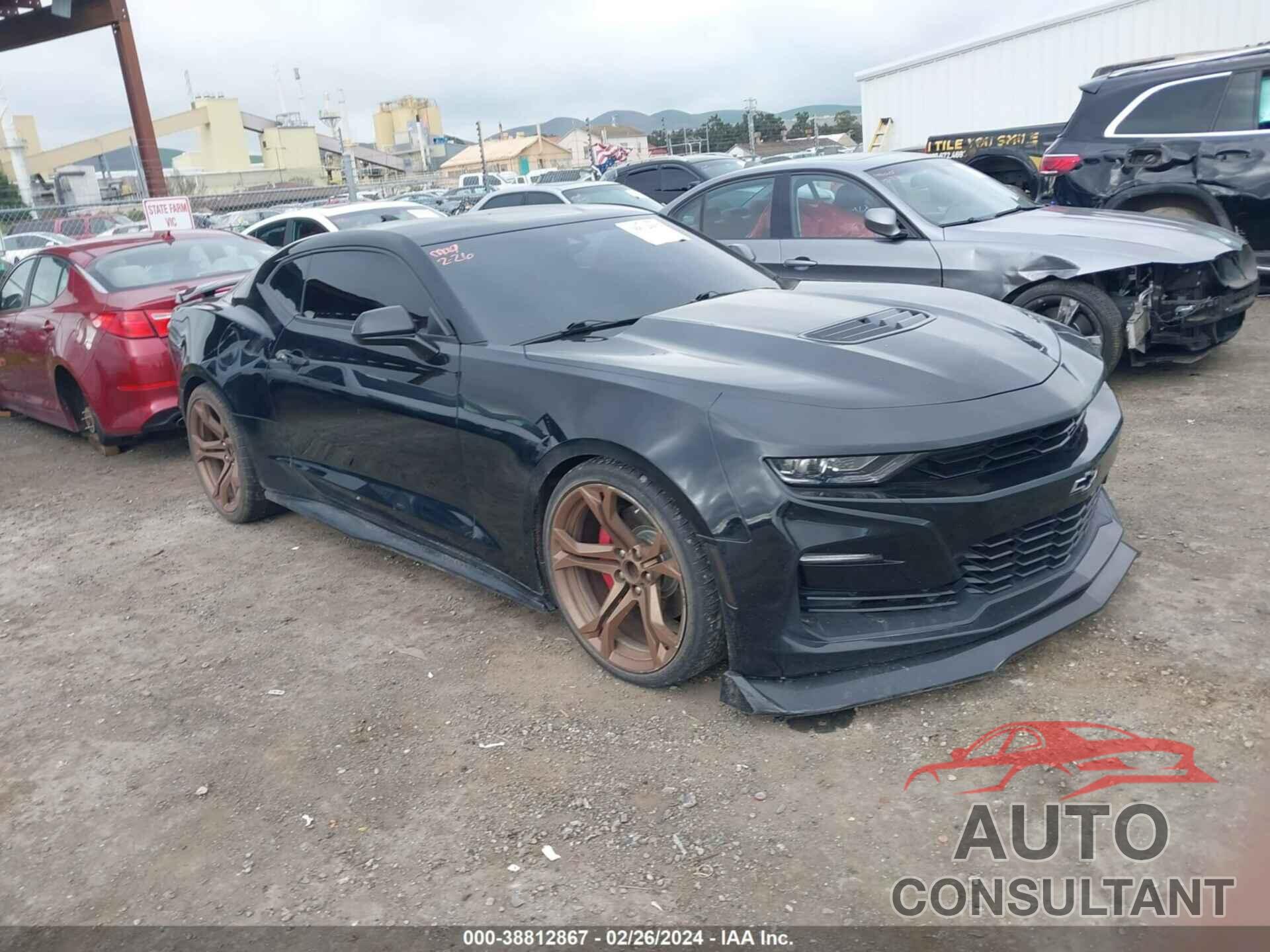 CHEVROLET CAMARO 2019 - 1G1FH1R70K0104105