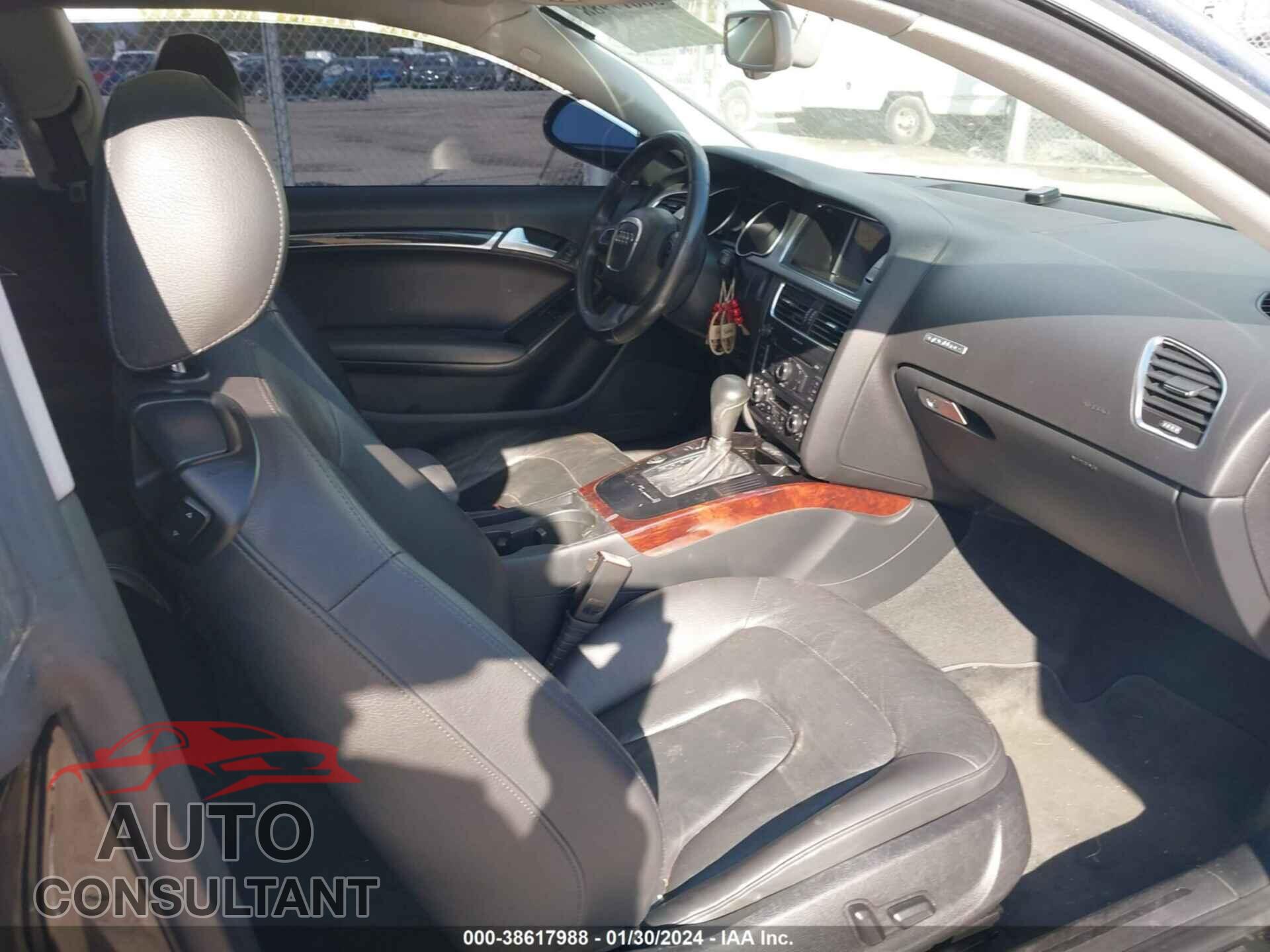 AUDI A5 2012 - WAULFAFR0CA034460