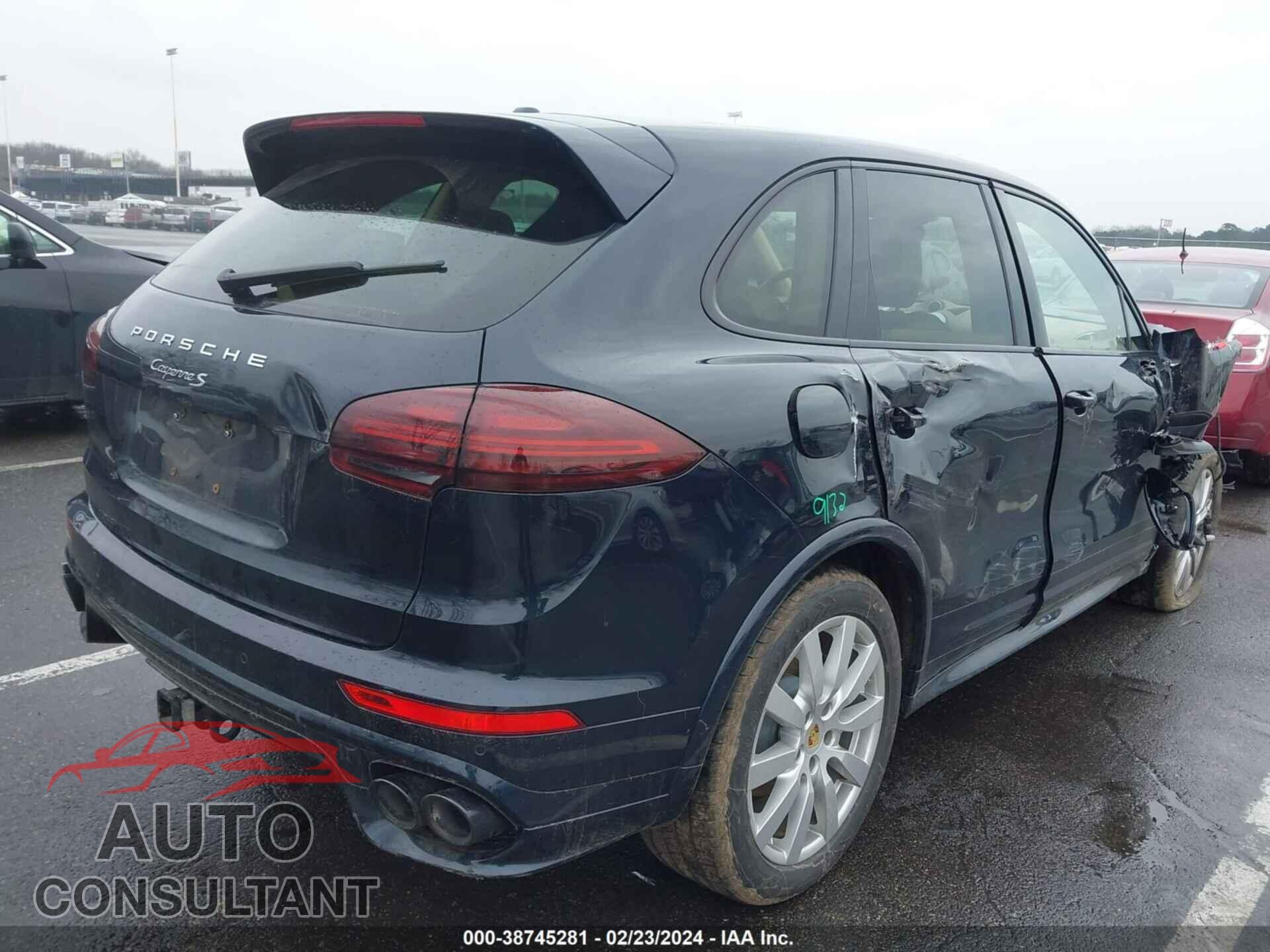 PORSCHE CAYENNE 2016 - WP1AB2A29GLA97054
