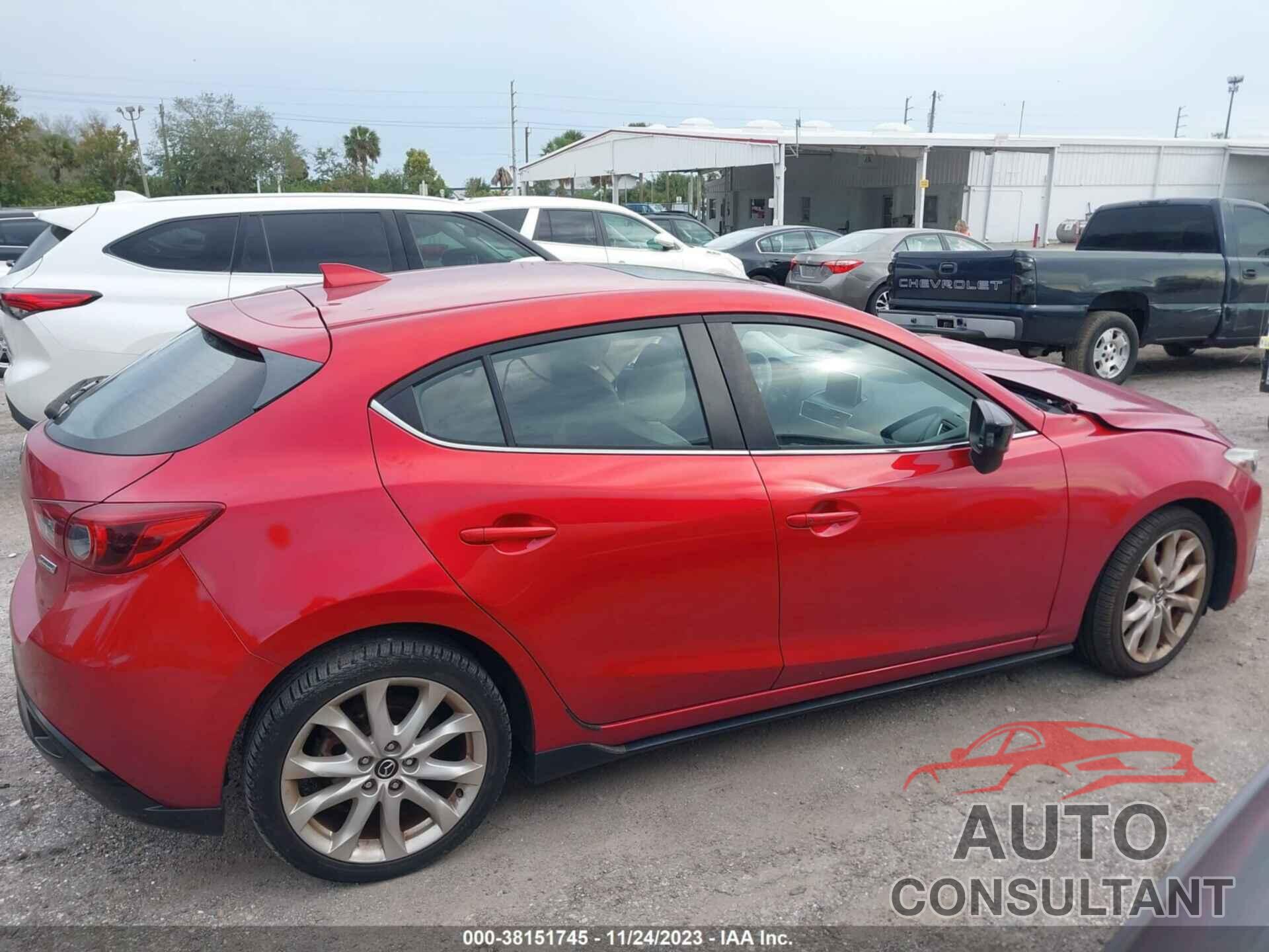 MAZDA MAZDA3 2016 - JM1BM1N37G1338876