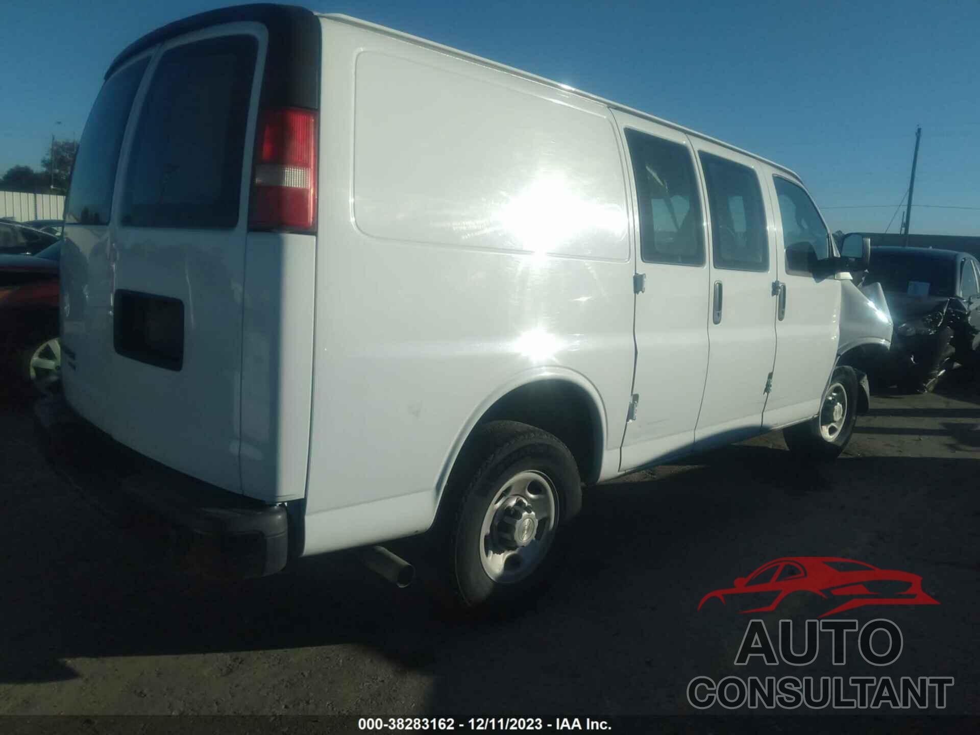 CHEVROLET EXPRESS G2500 2016 - 1GCWGAFF8G1144553