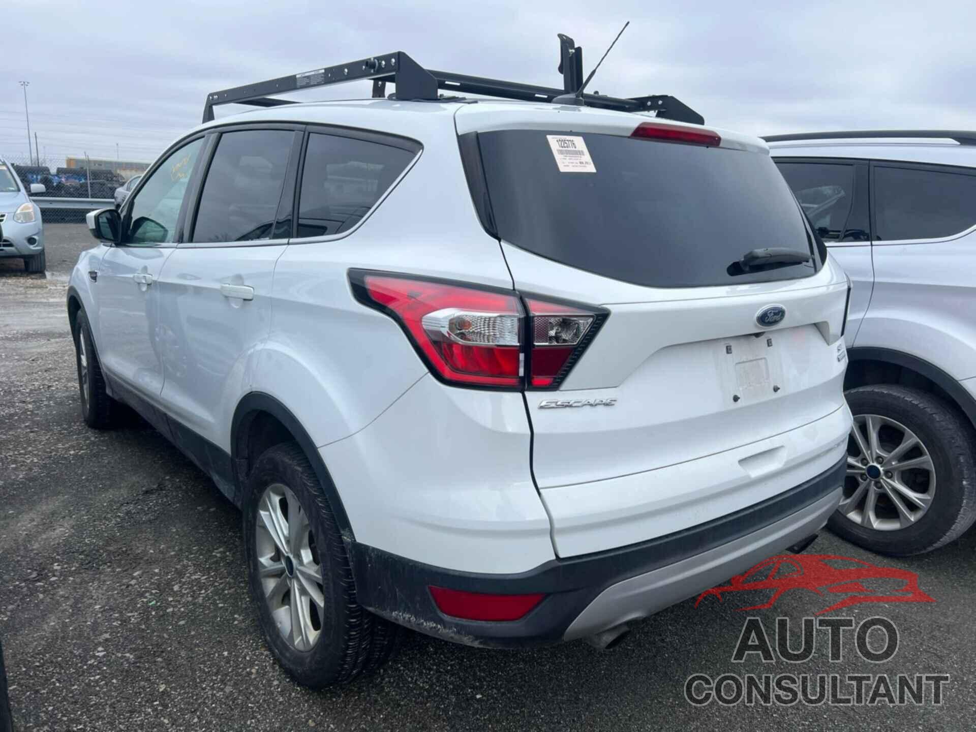 FORD ESCAPE 2018 - 1FMCU0GD9JUD28730