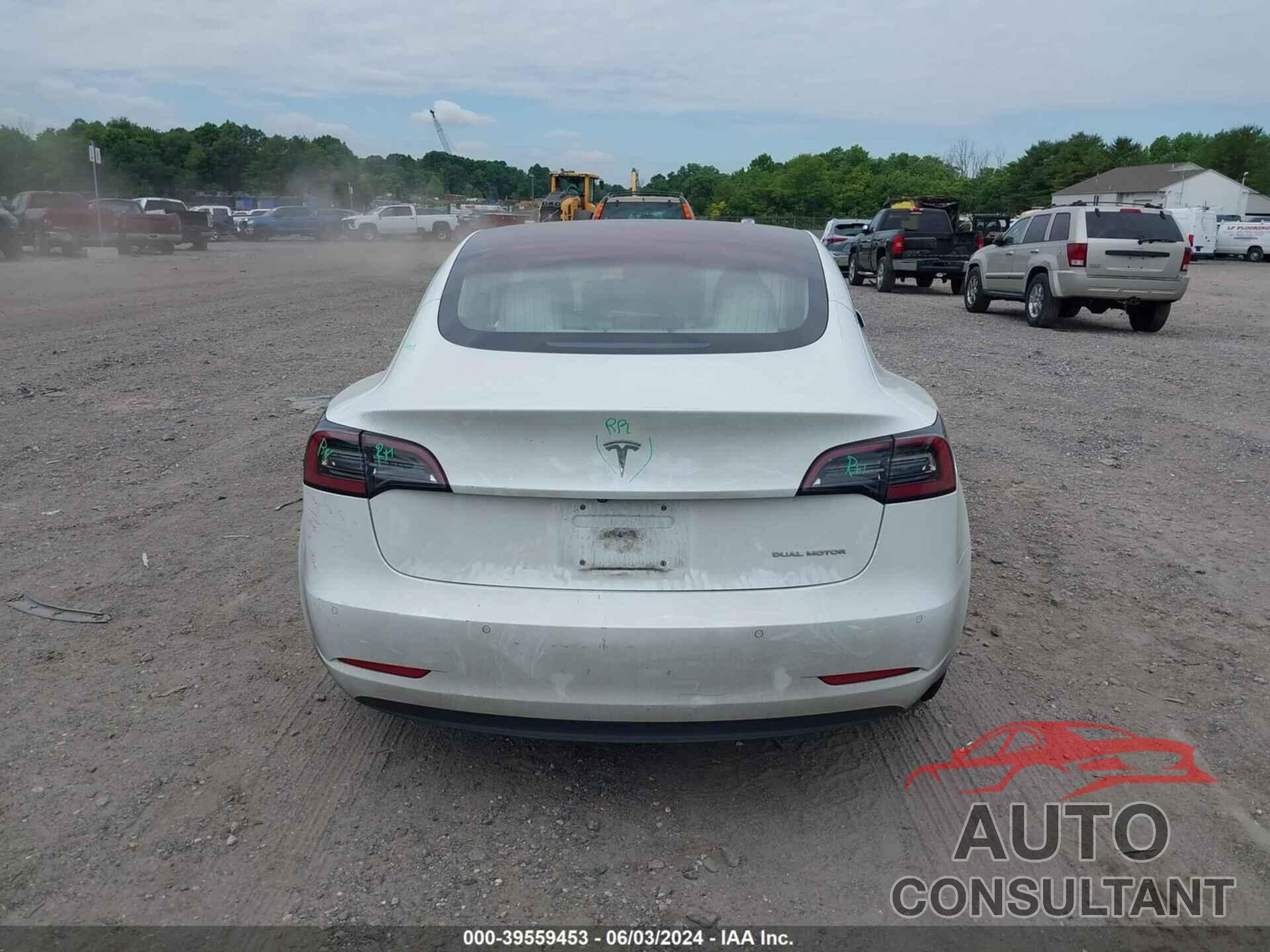 TESLA MODEL 3 2018 - 5YJ3E1EB6JF135663