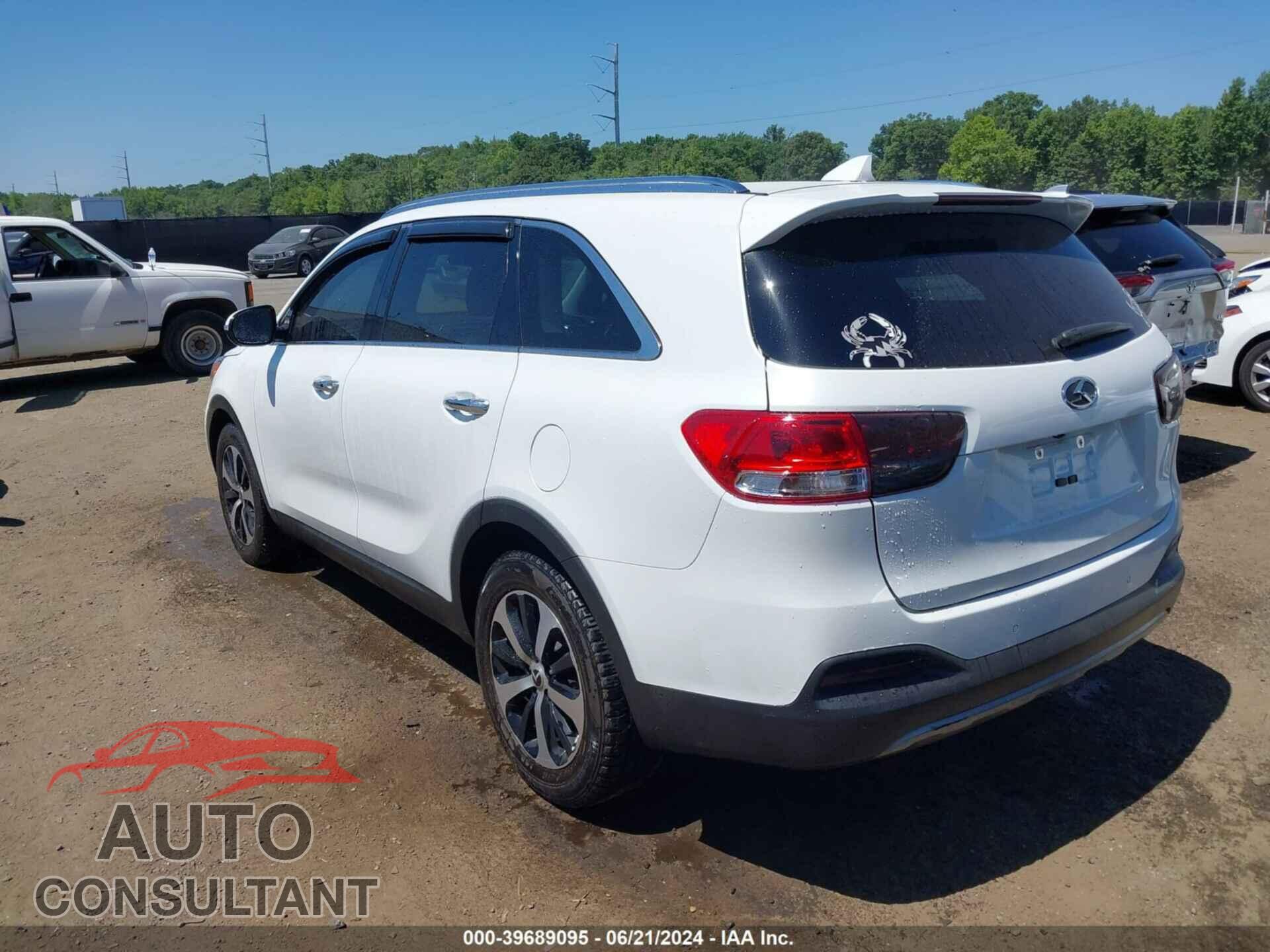KIA SORENTO 2017 - 5XYPHDA59HG327558