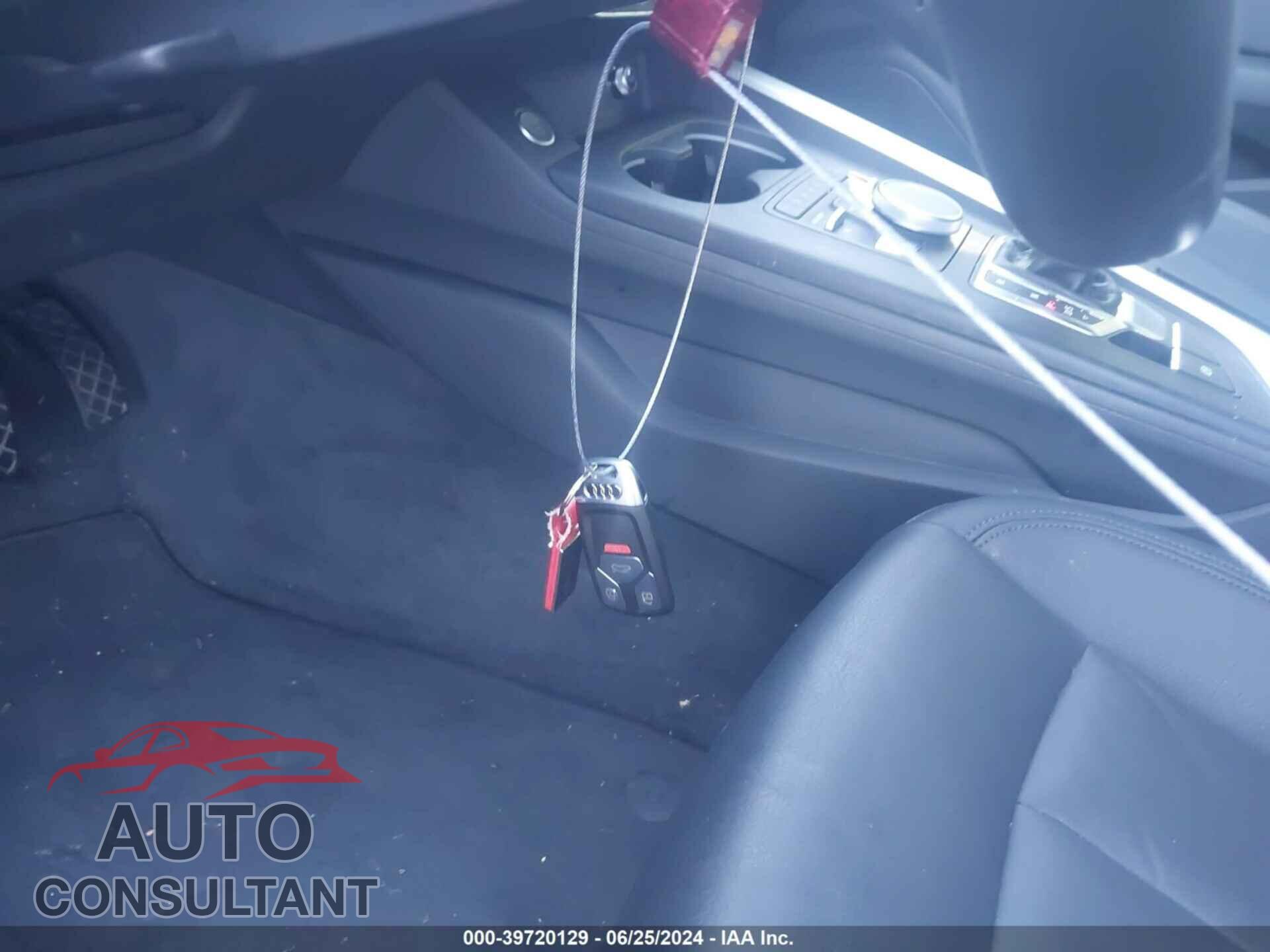 AUDI A5 2018 - WAUANCF55JA007772