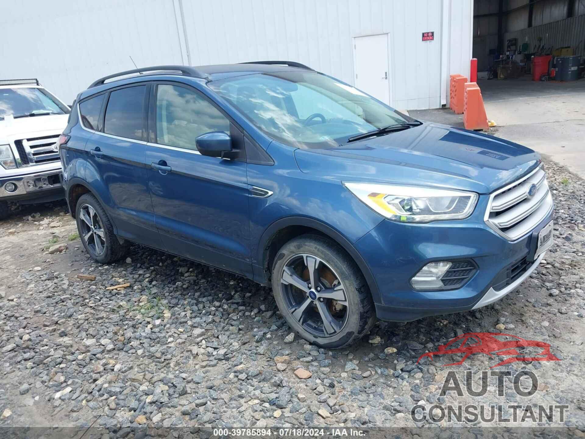 FORD ESCAPE 2018 - 1FMCU0HD5JUC44449