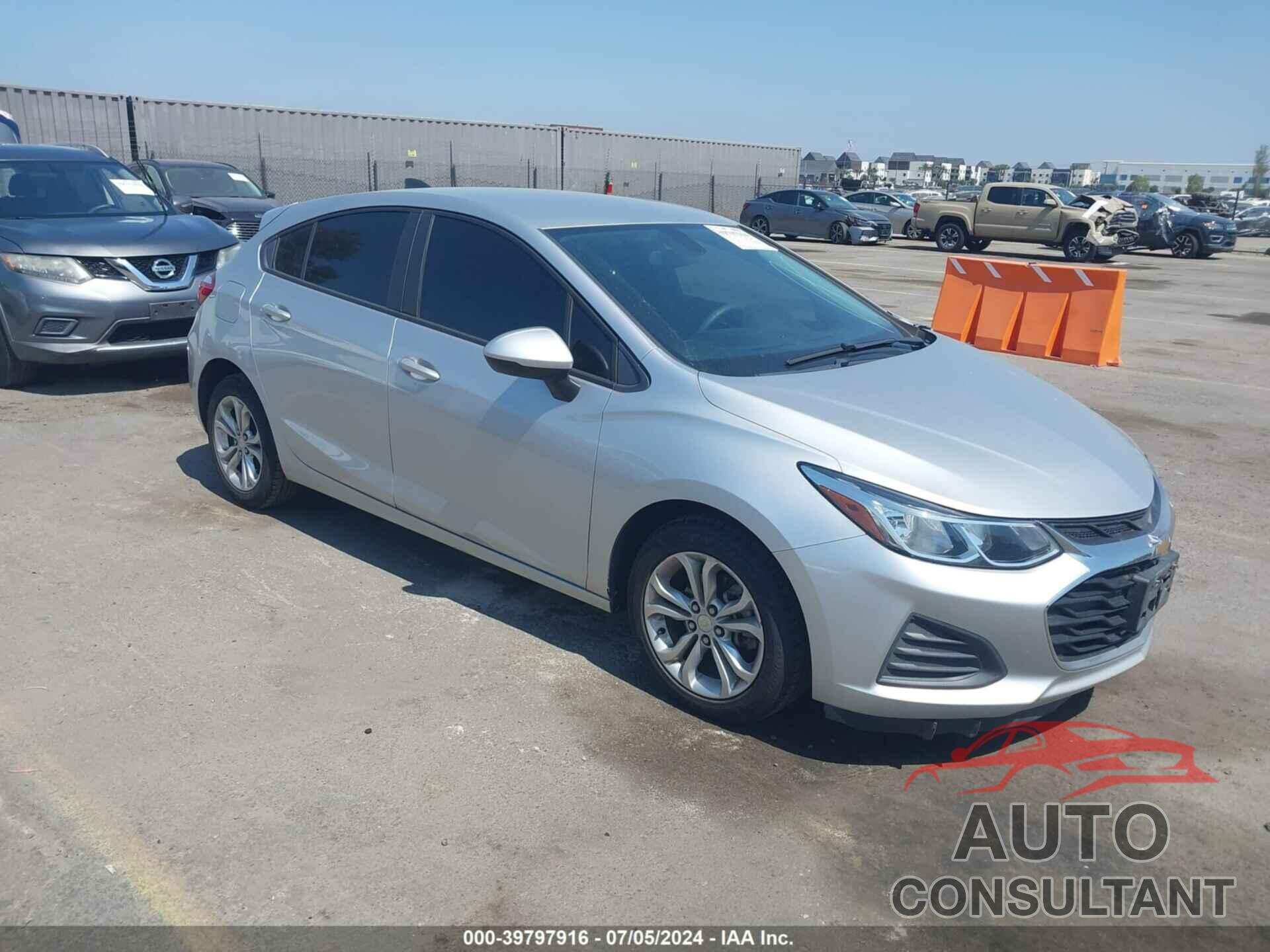 CHEVROLET CRUZE 2019 - 3G1BC6SM7KS539951