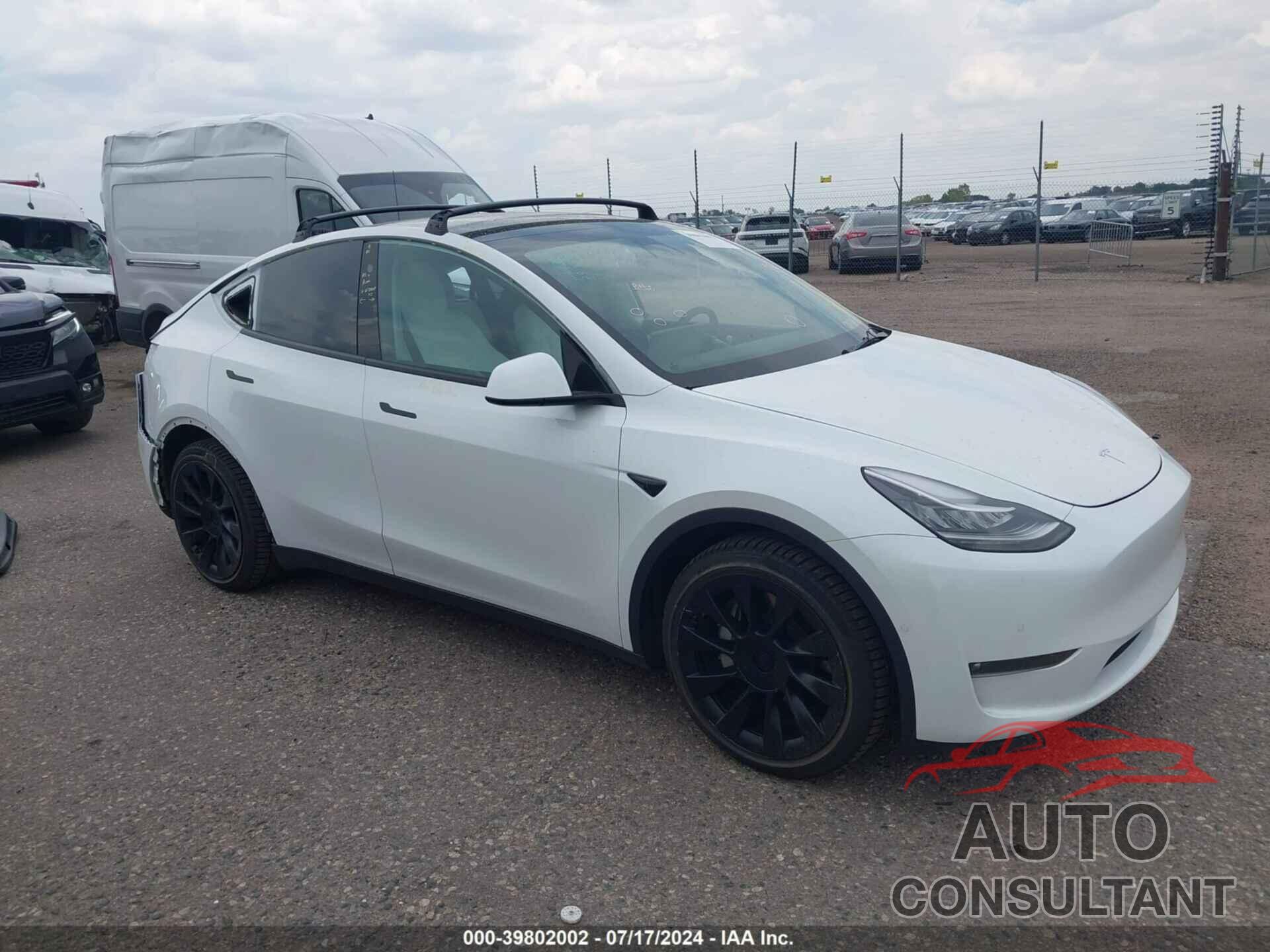 TESLA MODEL Y 2021 - 5YJYGDEE8MF266500