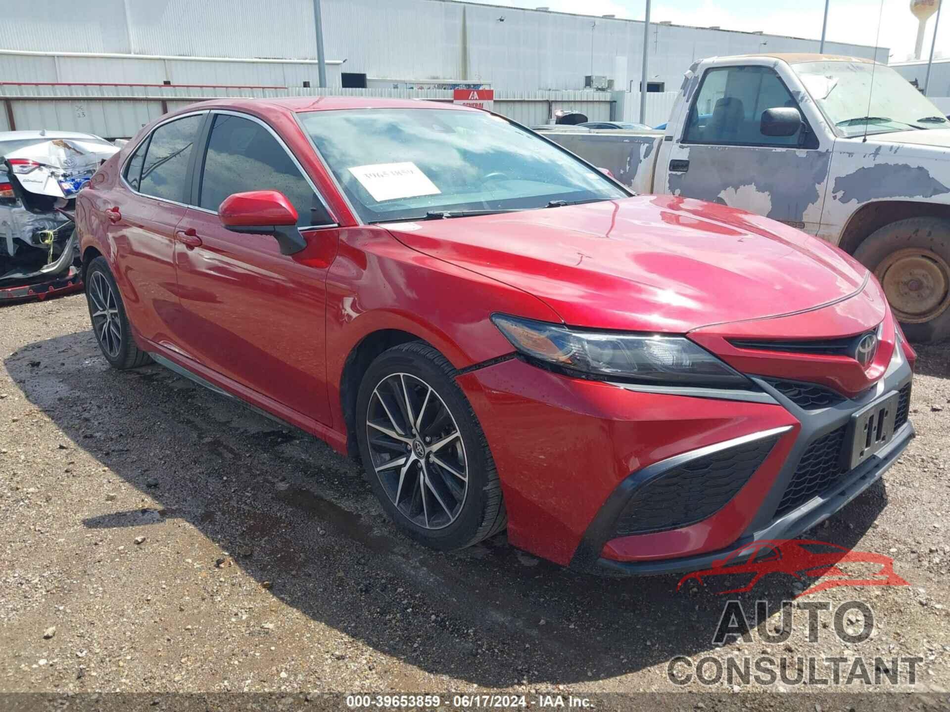 TOYOTA CAMRY 2021 - 4T1G11AK8MU449499