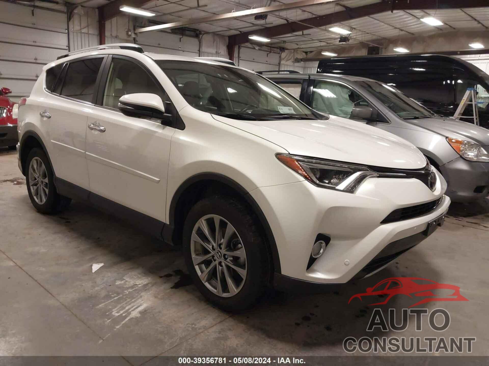 TOYOTA RAV4 2017 - JTMDFREV4HJ162700